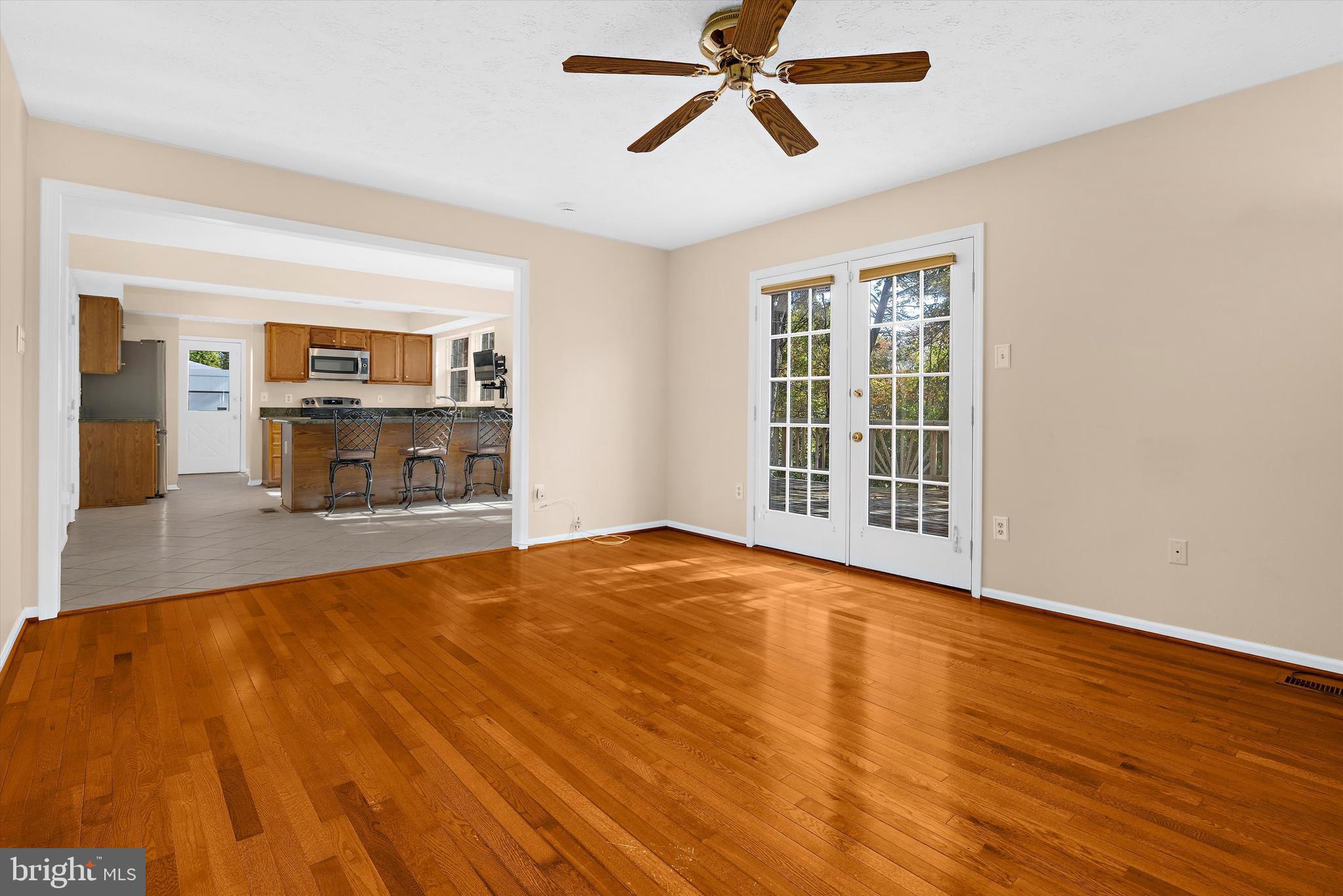 THE PROVINCES - Residential