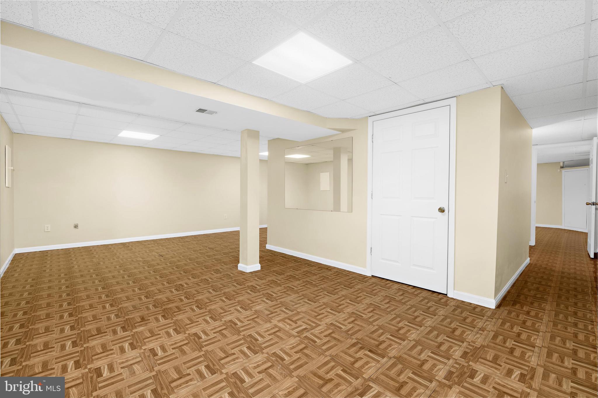 THE PROVINCES - Residential