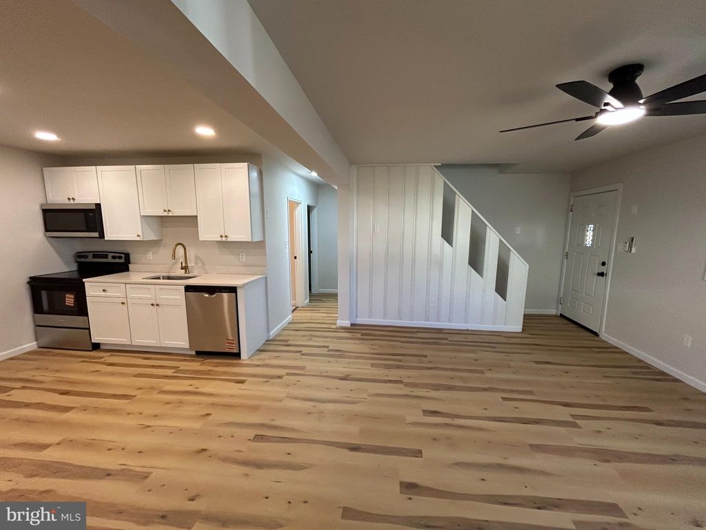 Photo of 156 Gable Avenue, POTTSTOWN, PA 19464 (MLS # PAMC2154778)