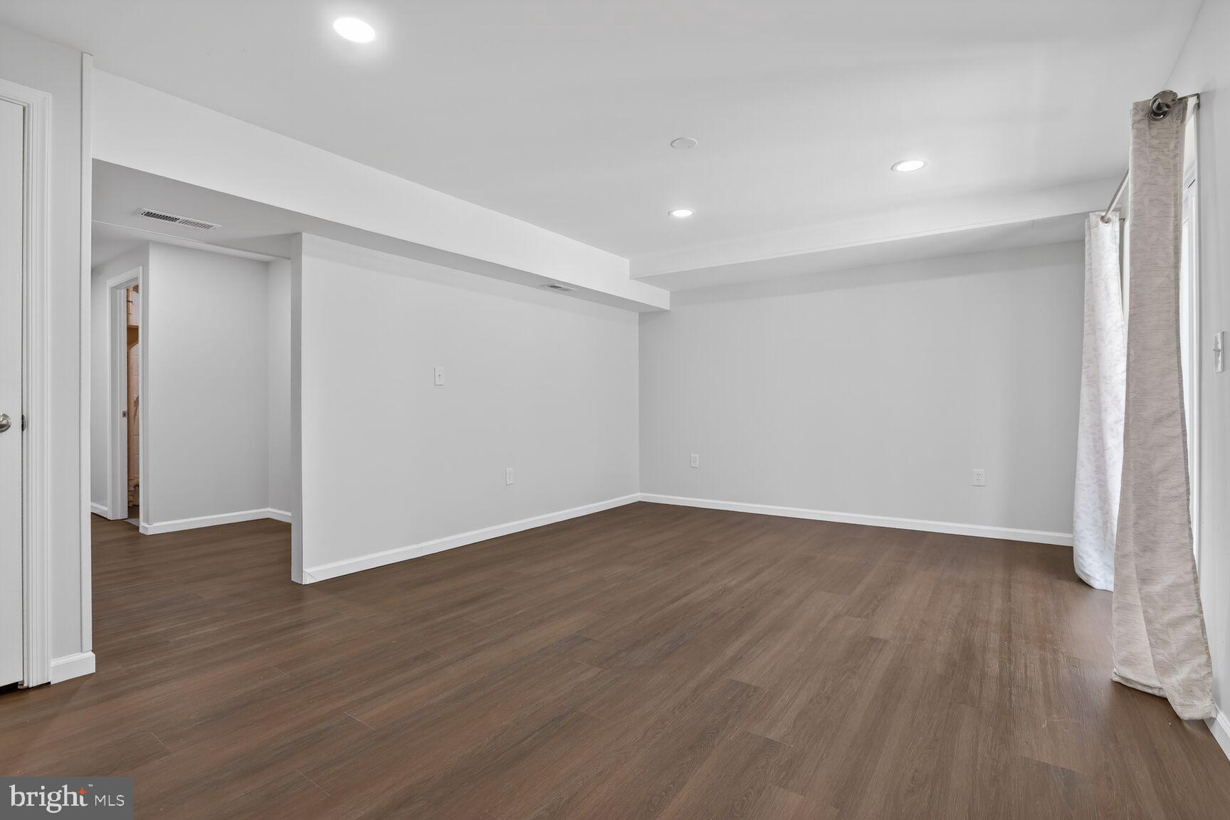 ST GEORGES STATION - Residential