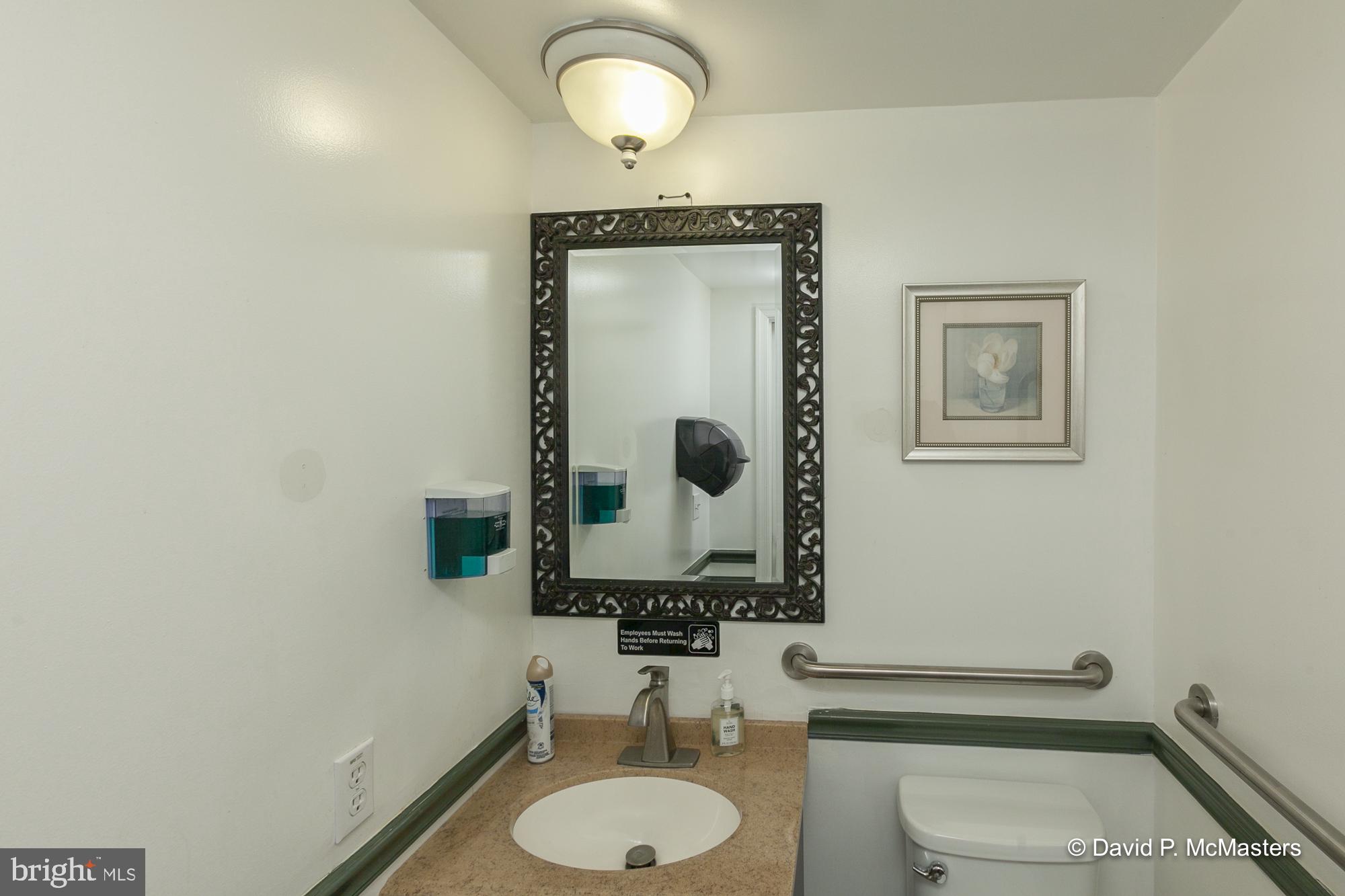 MARTINSBURG CITY - Commercial Sale