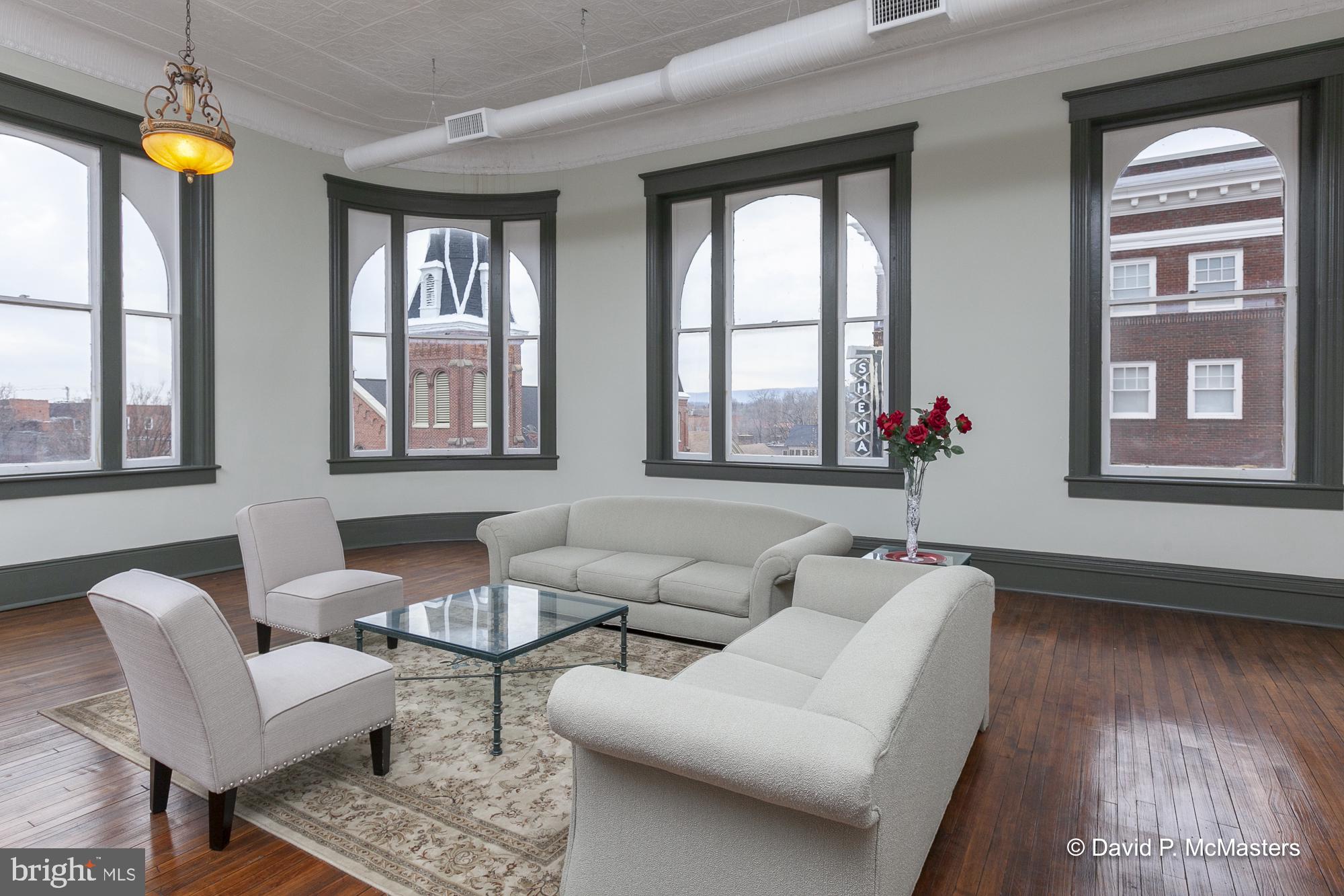 MARTINSBURG CITY - Commercial Sale