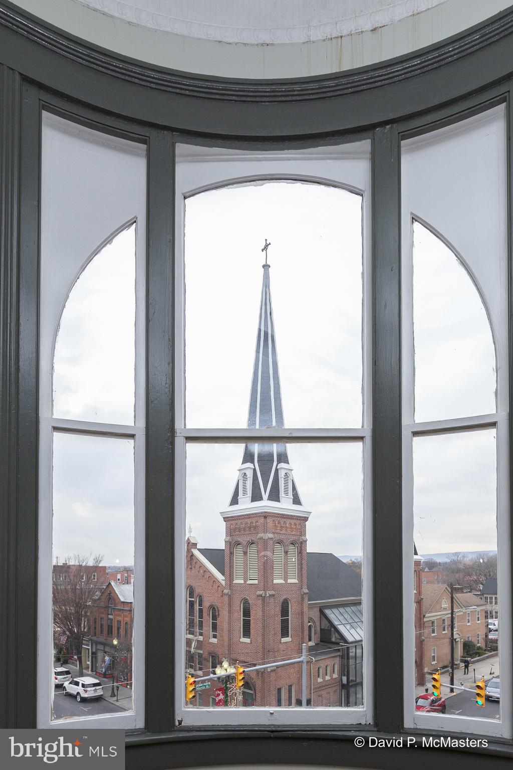 MARTINSBURG CITY - Commercial Sale