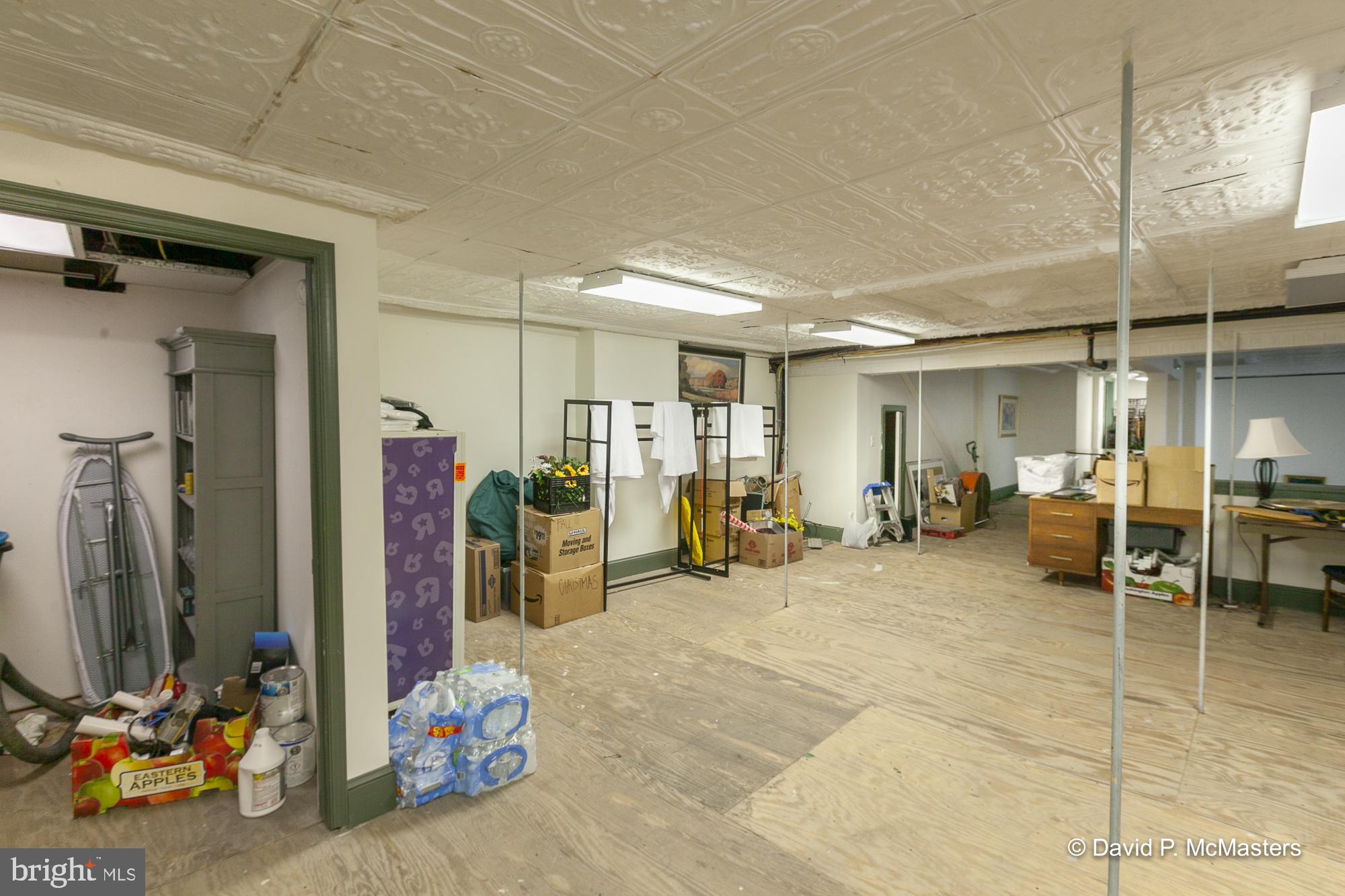 MARTINSBURG CITY - Commercial Sale