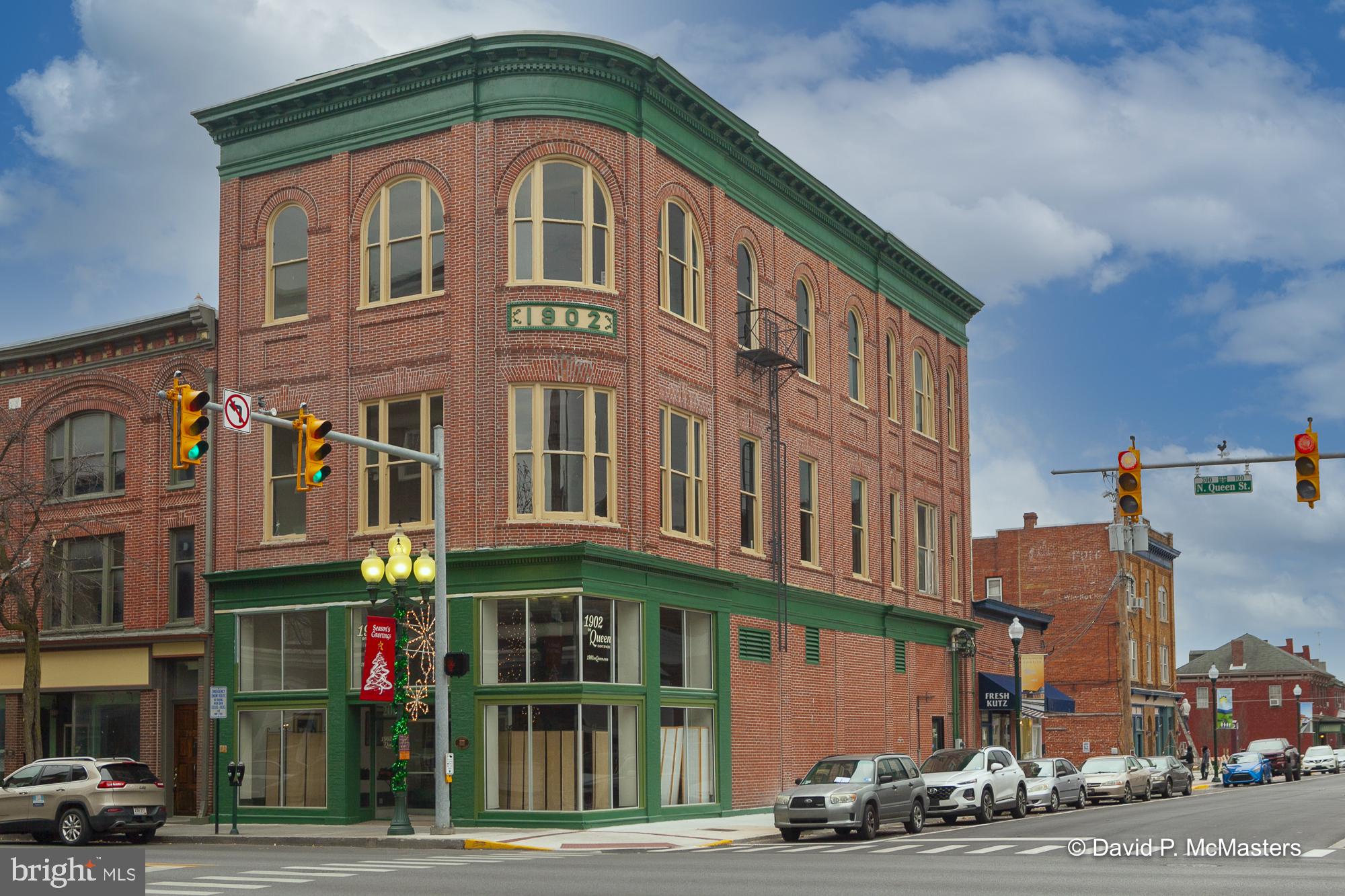 MARTINSBURG CITY - Commercial Sale