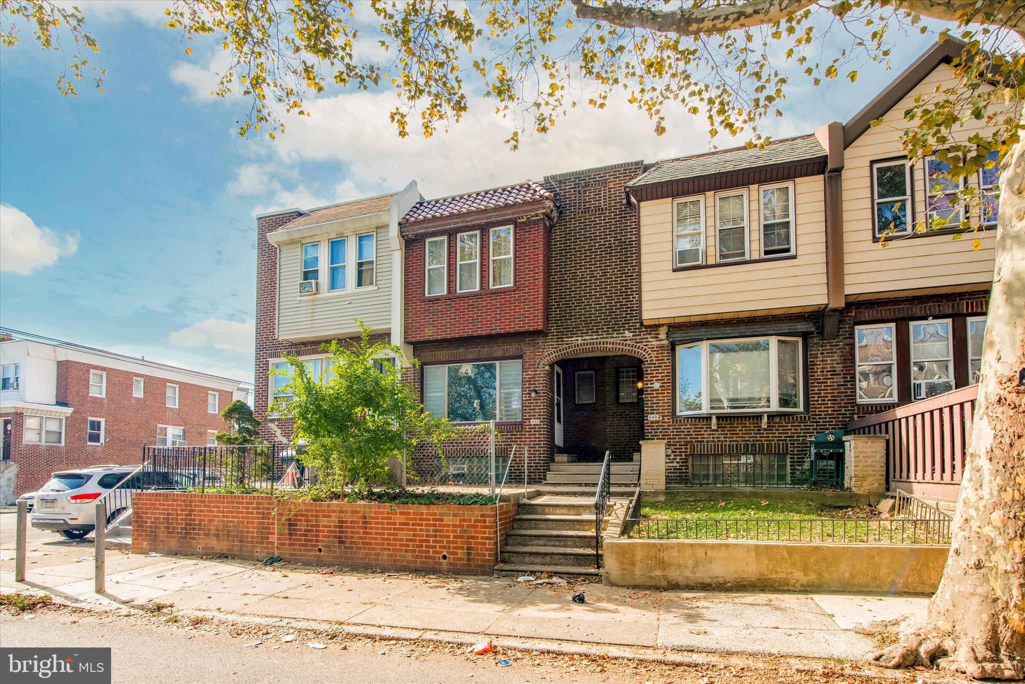 OXFORD CIRCLE - Residential