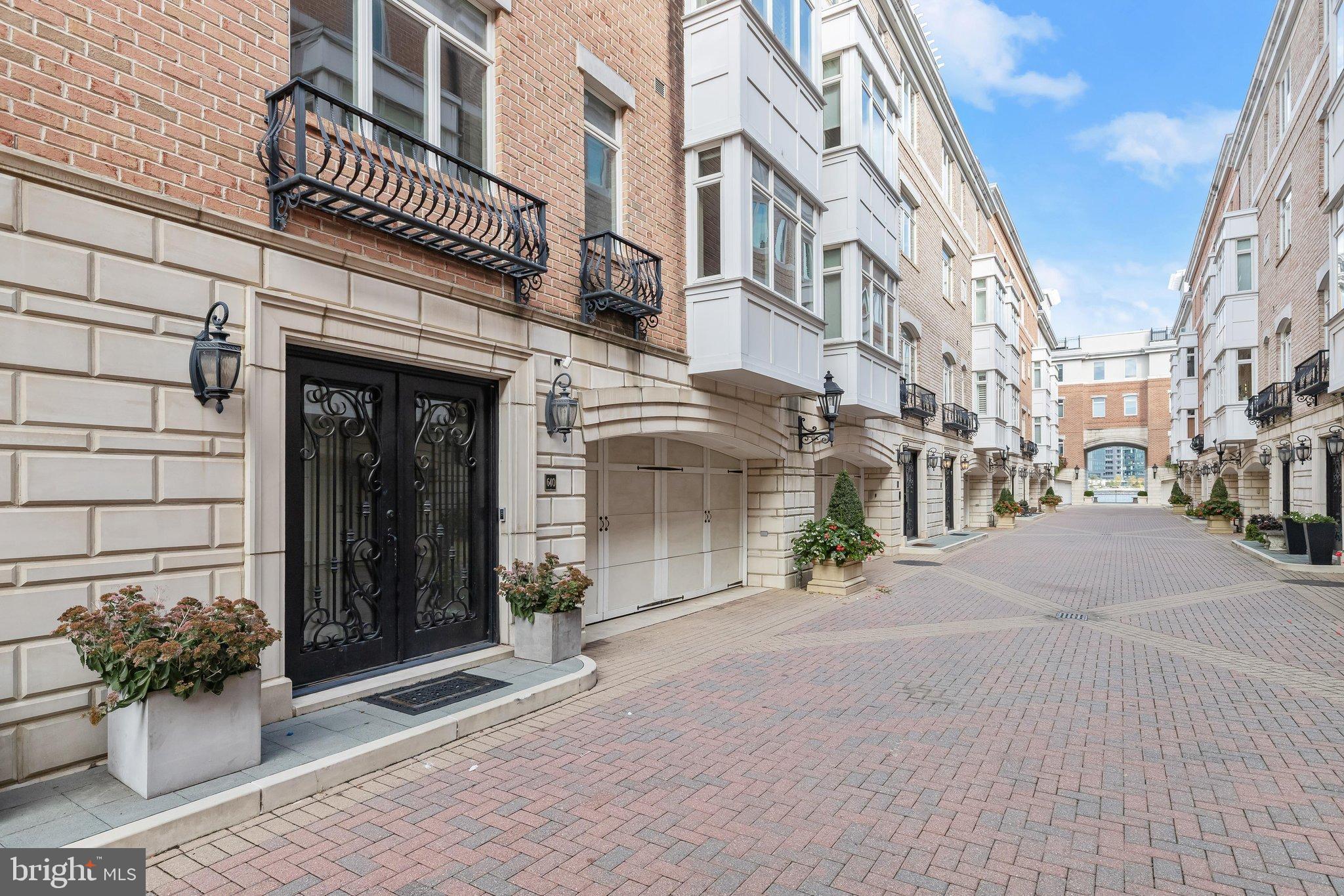 640 PONTE VILLAS 142 S 142