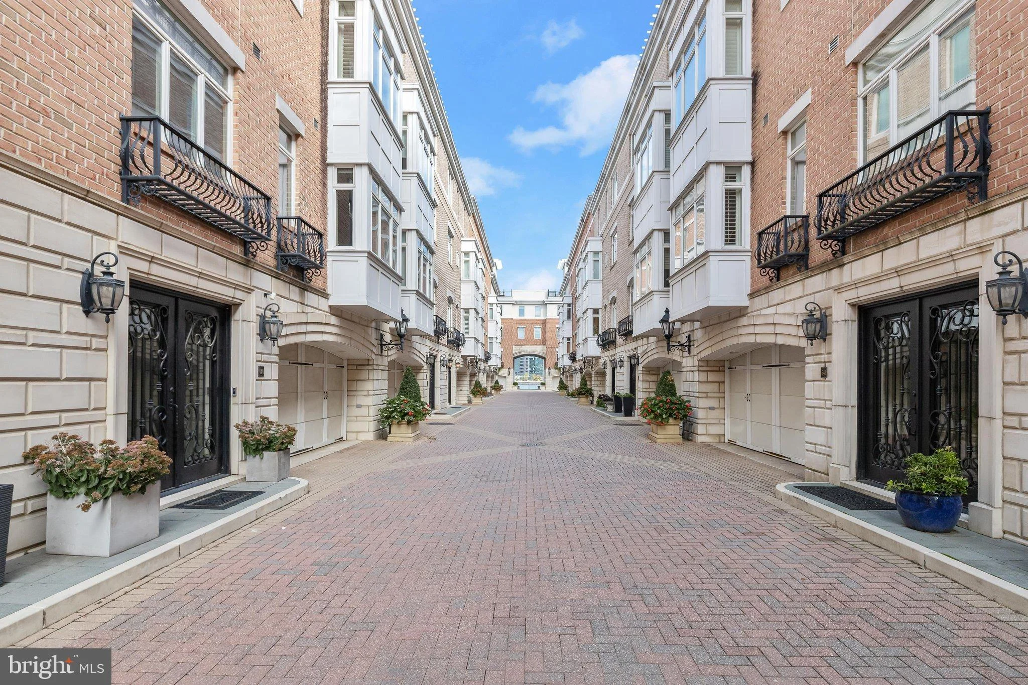 640 Ponte Villas S Unit 142, Baltimore, MD 21230