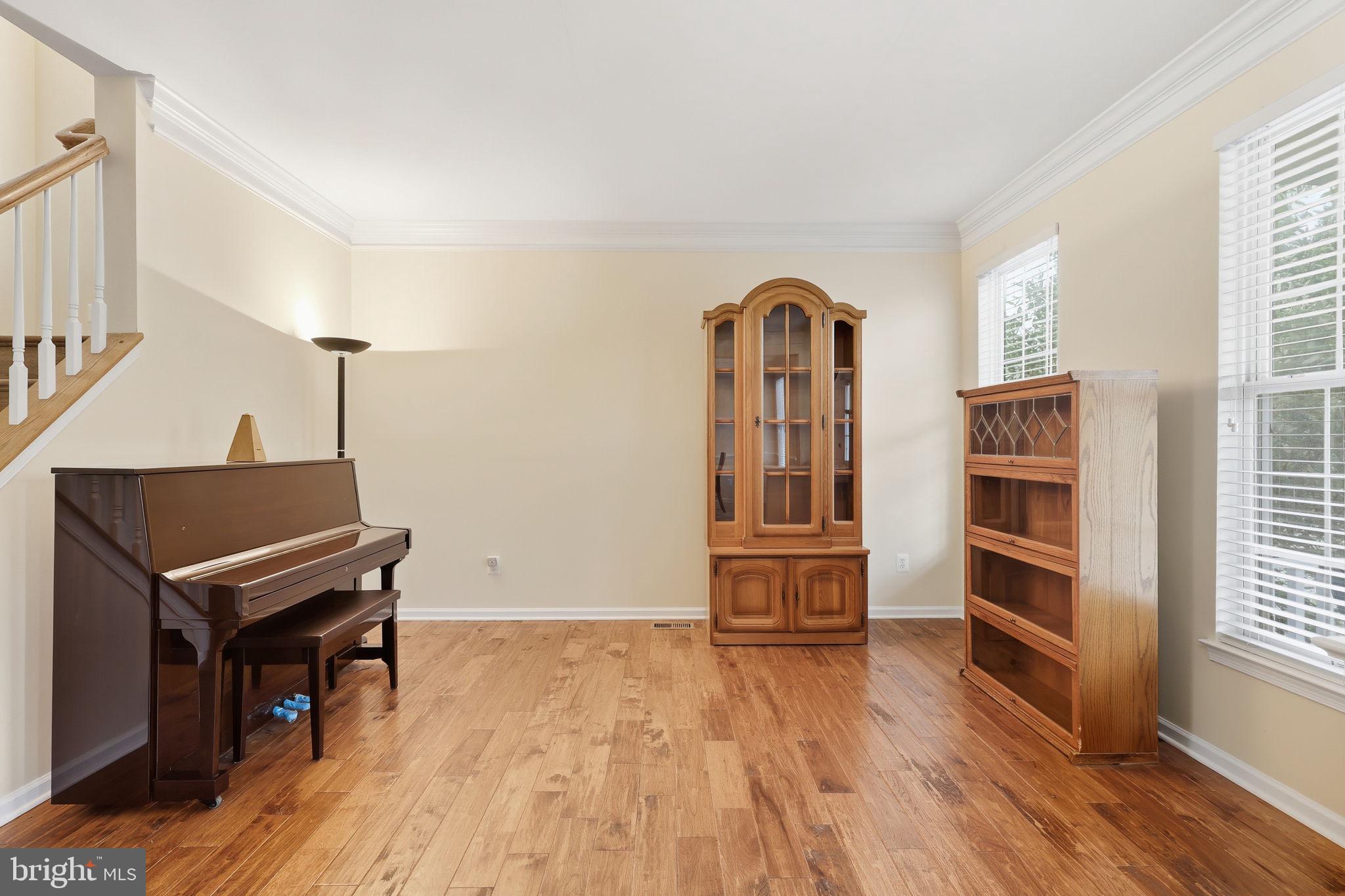 SOUTH RIDING - Residential