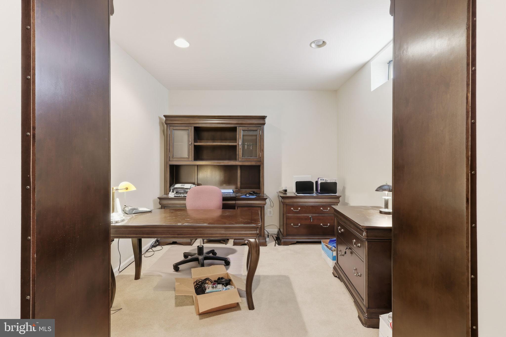 SOUTH RIDING - Residential