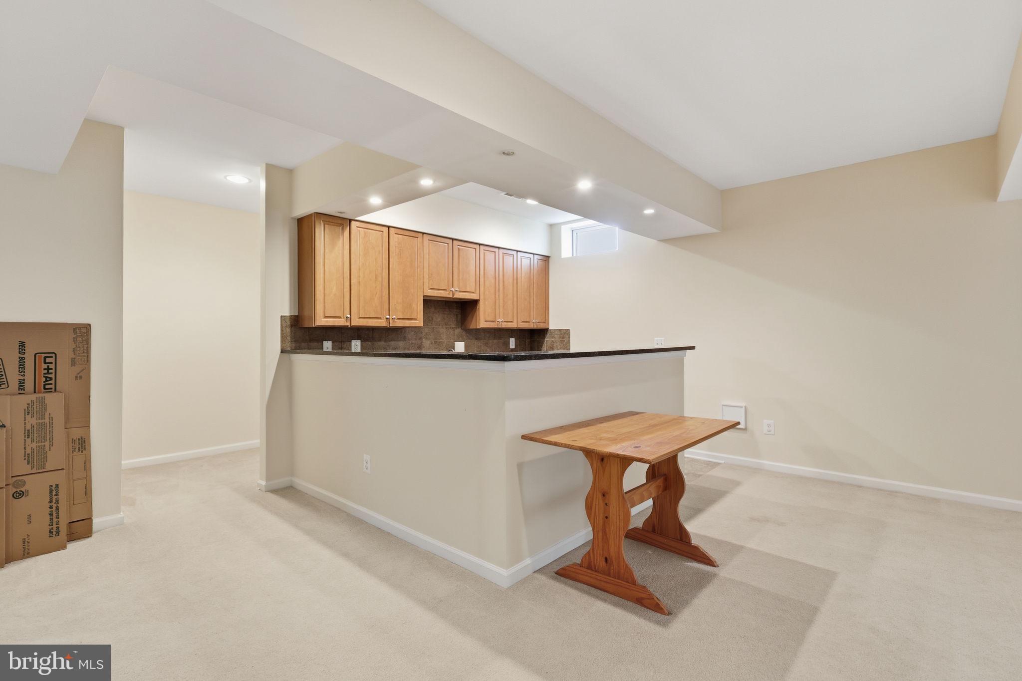 SOUTH RIDING - Residential