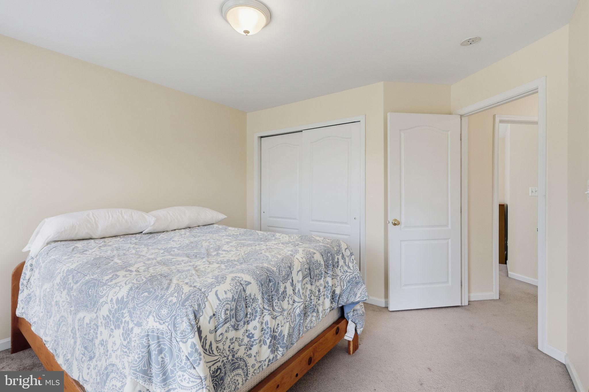 SOUTH RIDING - Residential