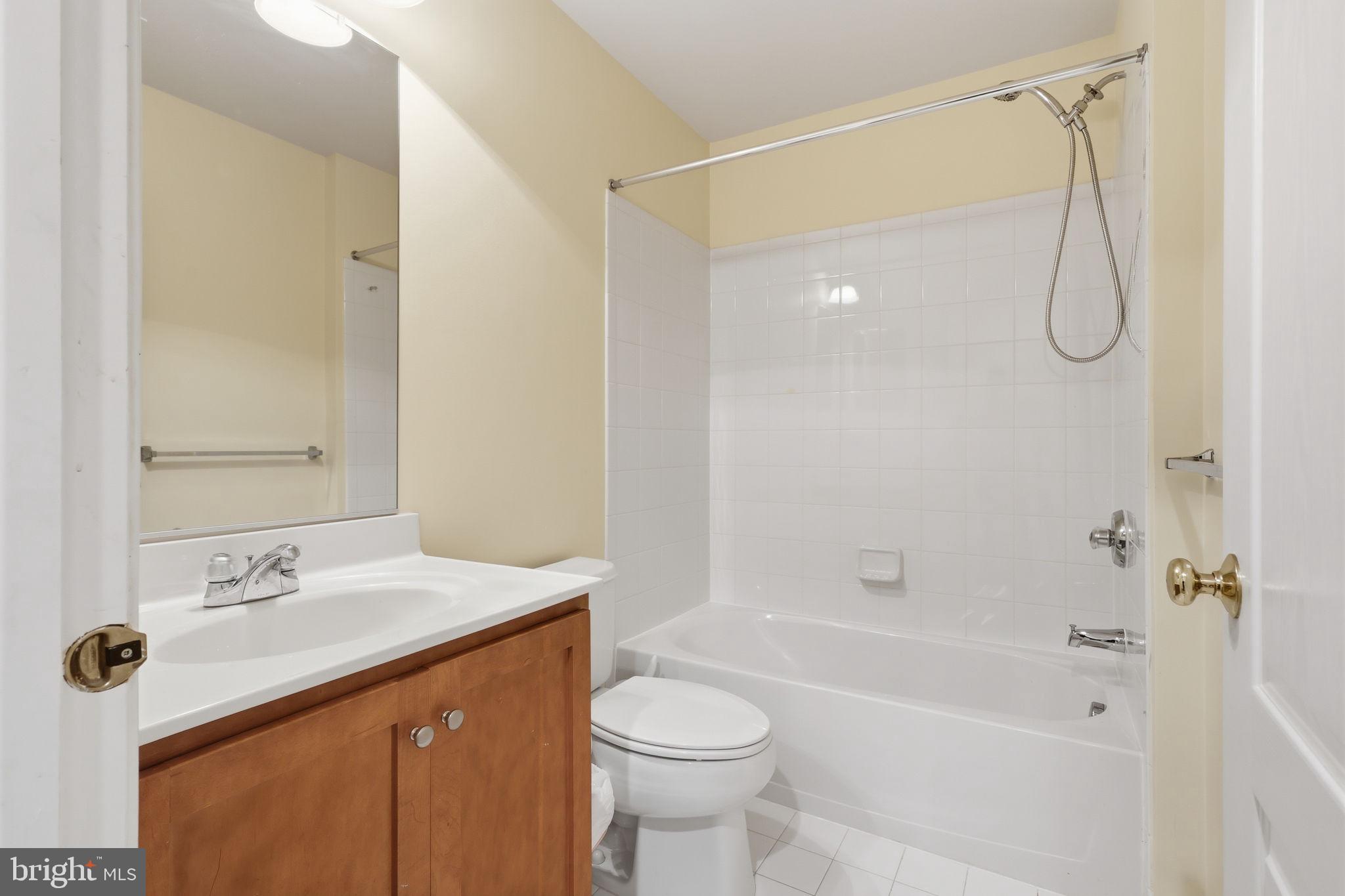 SOUTH RIDING - Residential