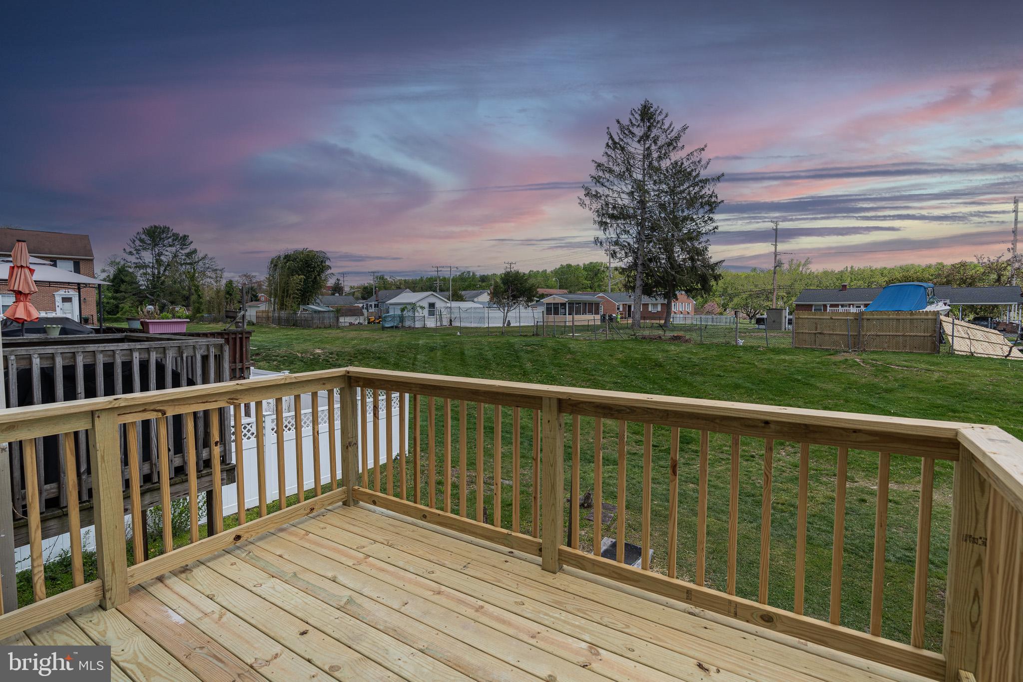 WOODSDALE MANOR - Residential