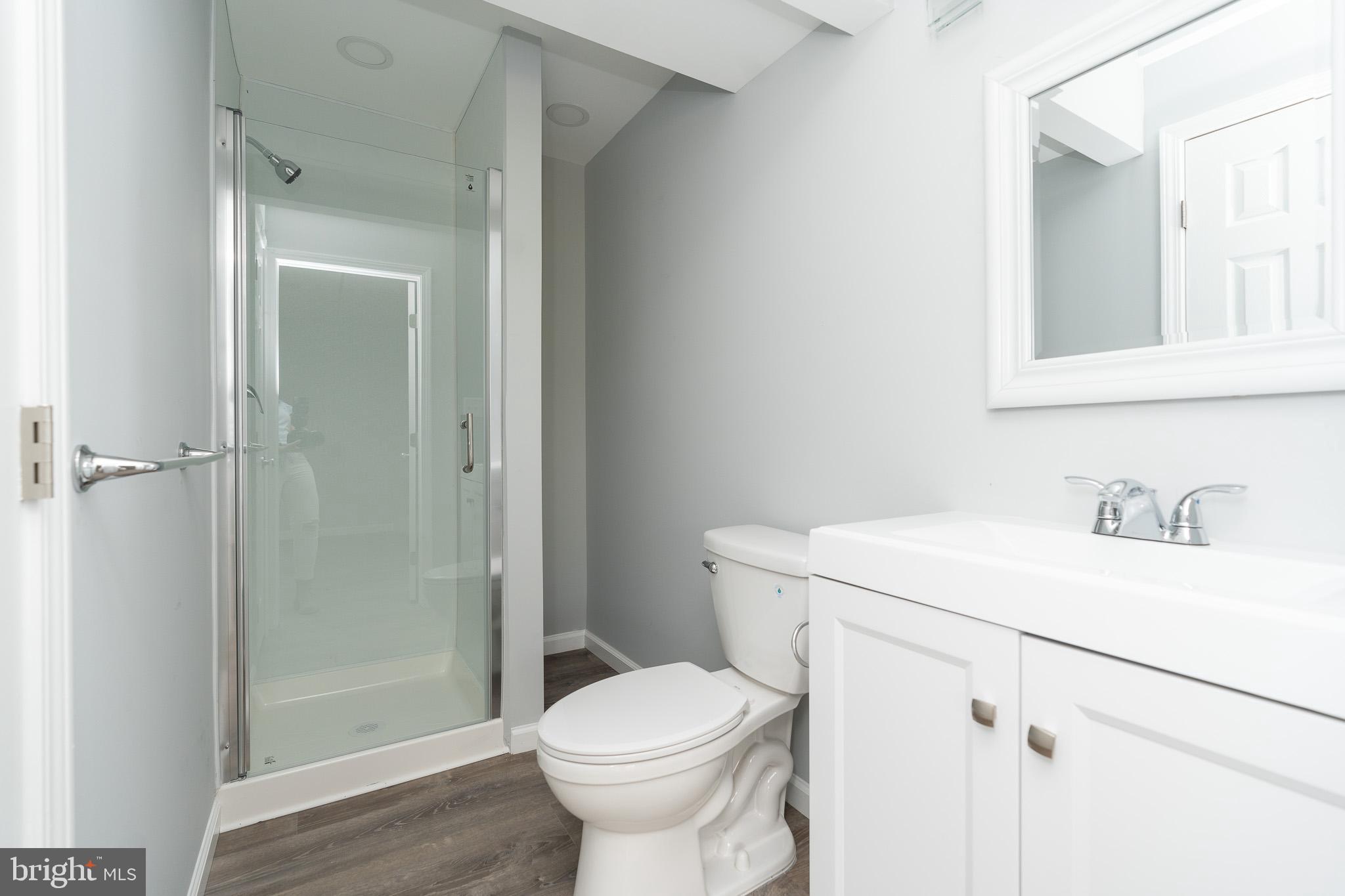 WOODSDALE MANOR - Residential