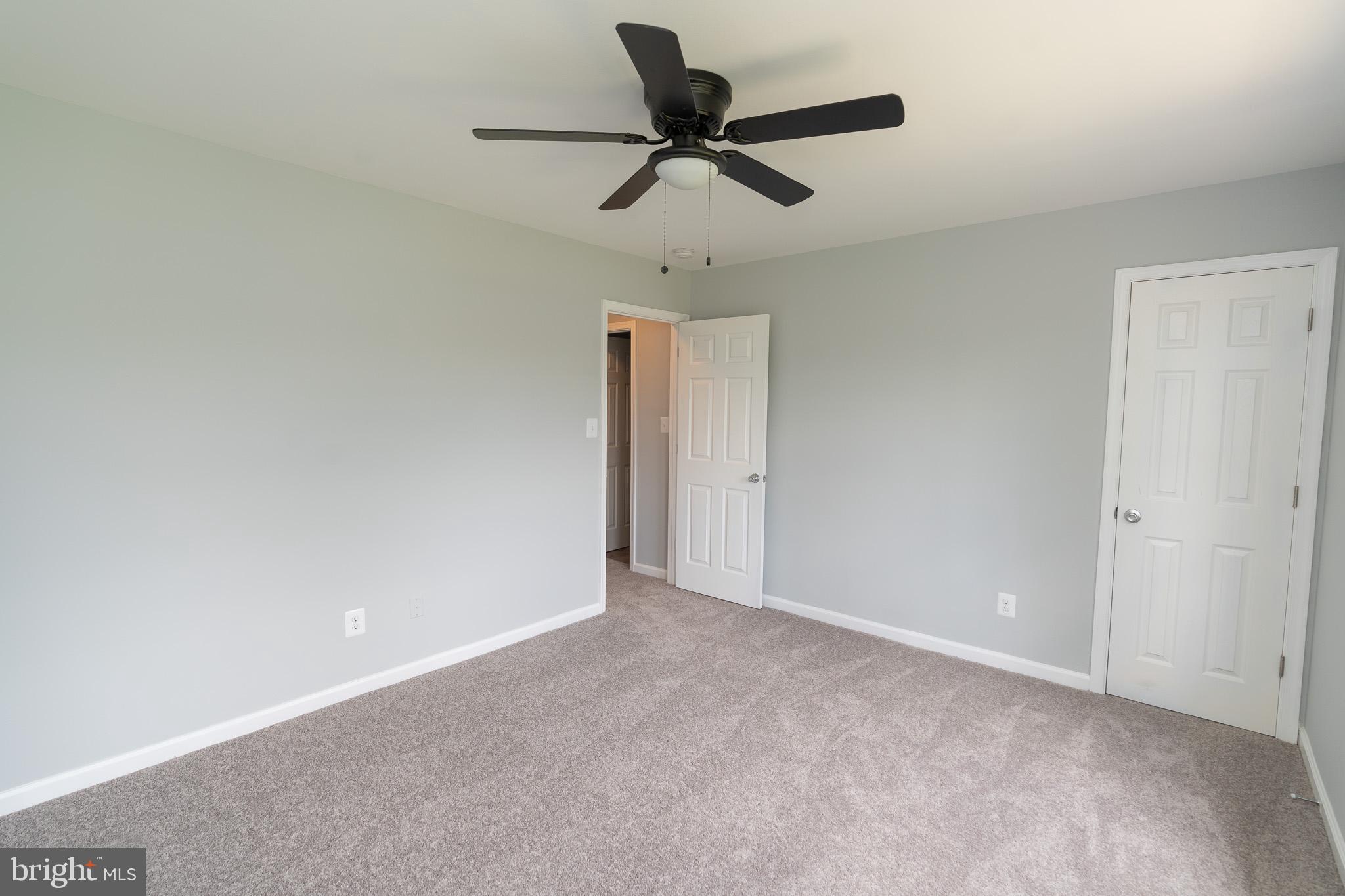 WOODSDALE MANOR - Residential