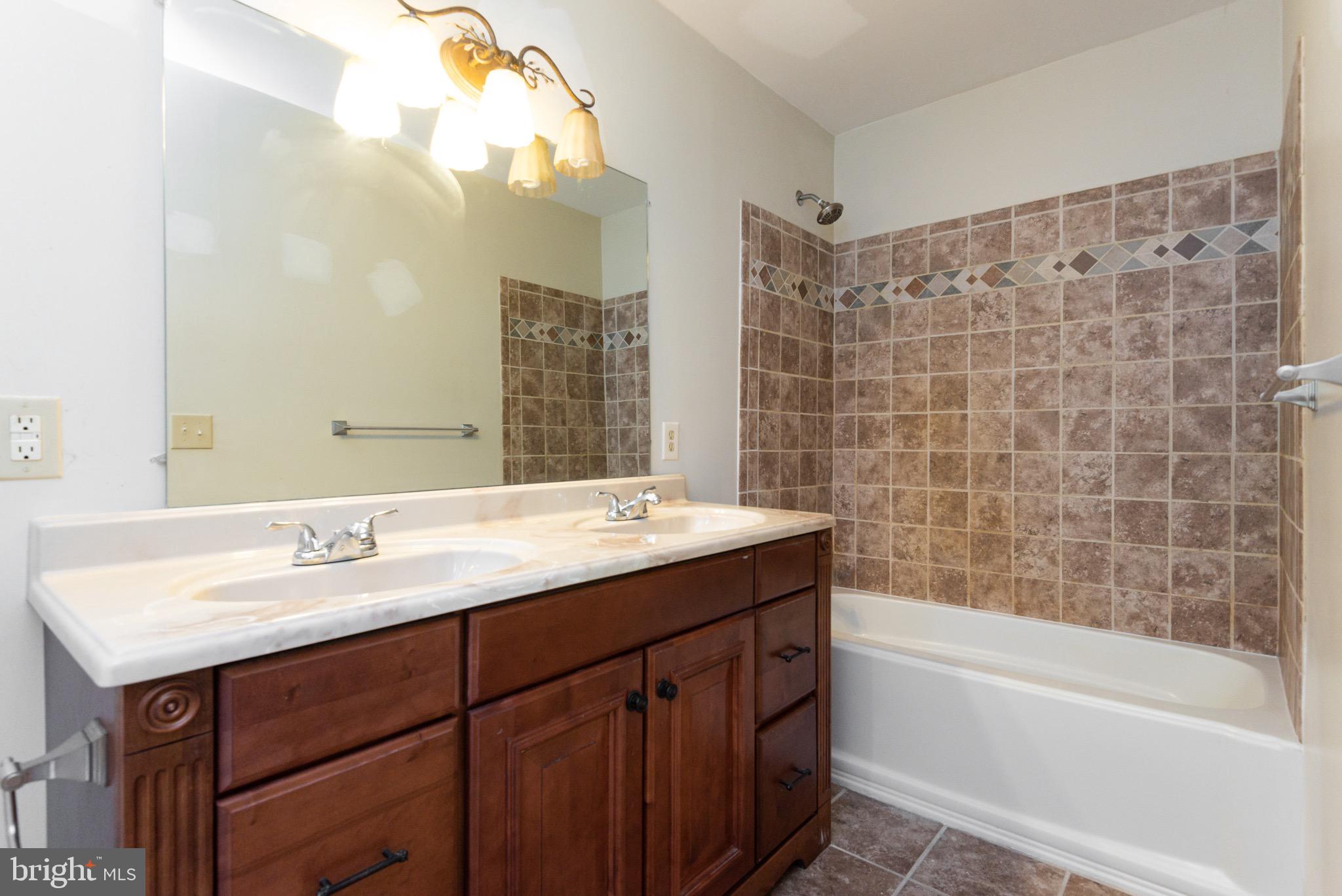 PORT TOBACCO RIVIERA - Residential