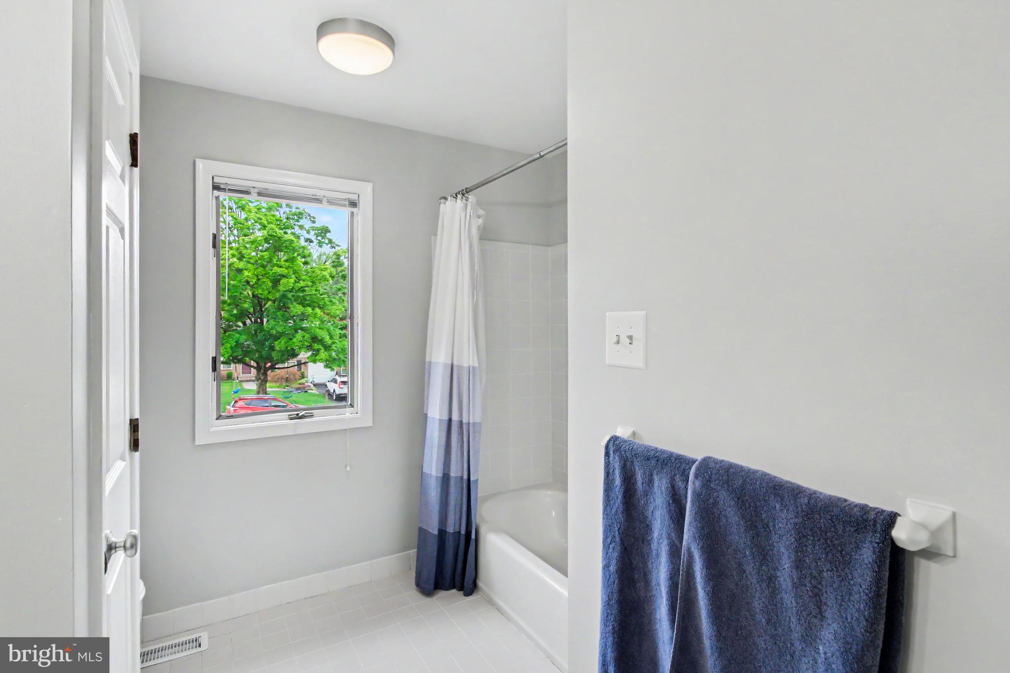 FLOURTOWN GARDENS - Residential