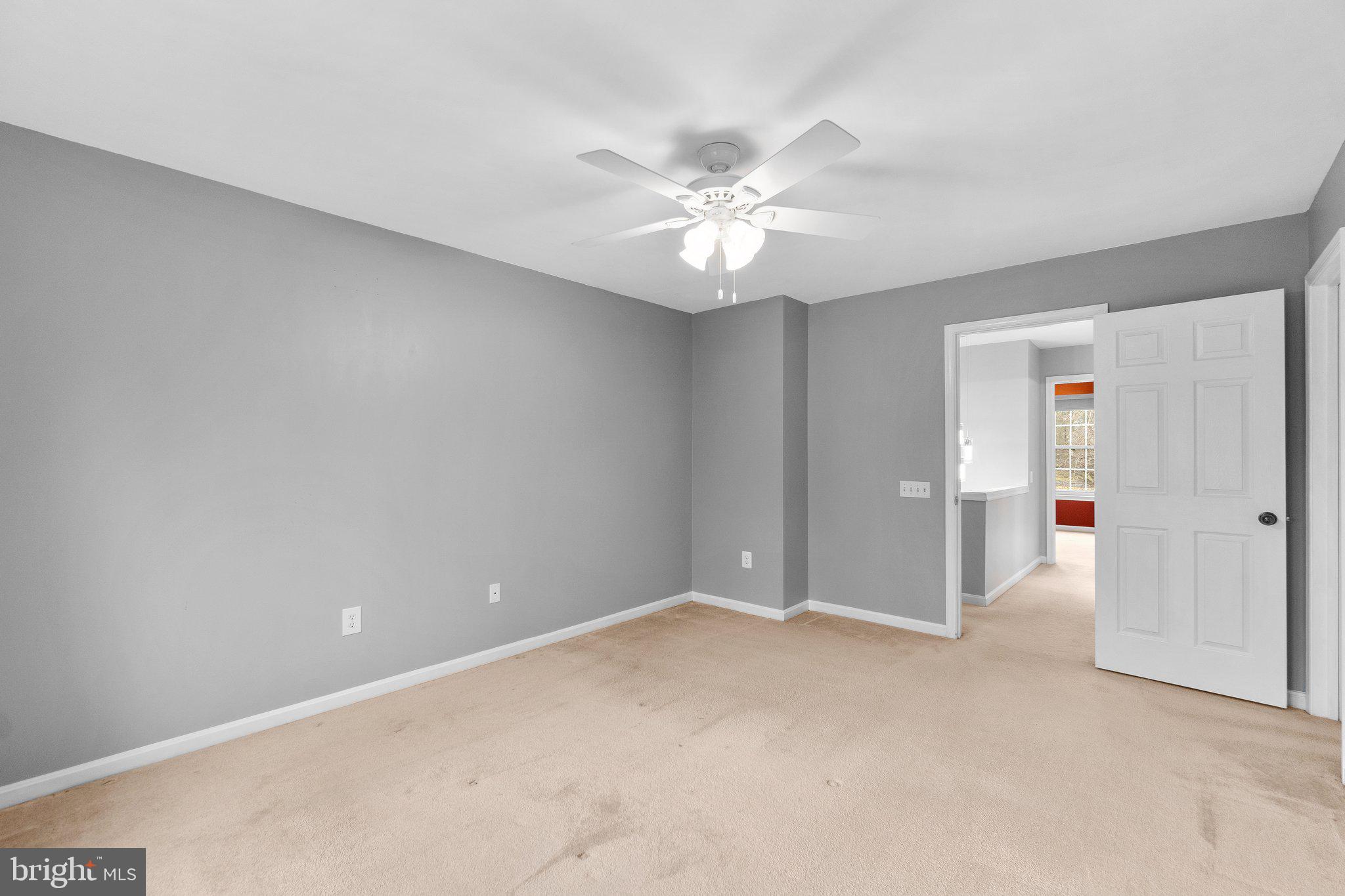 LYONS MANOR - Residential