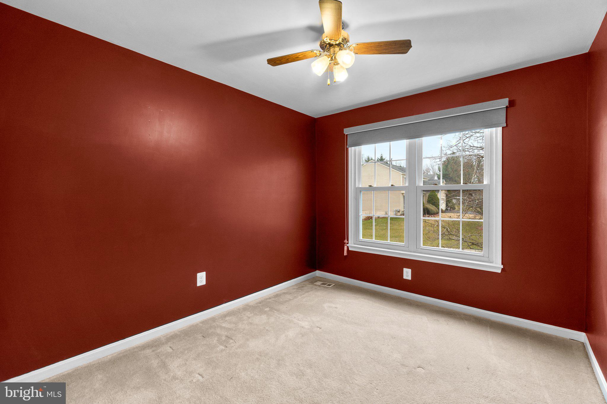 LYONS MANOR - Residential