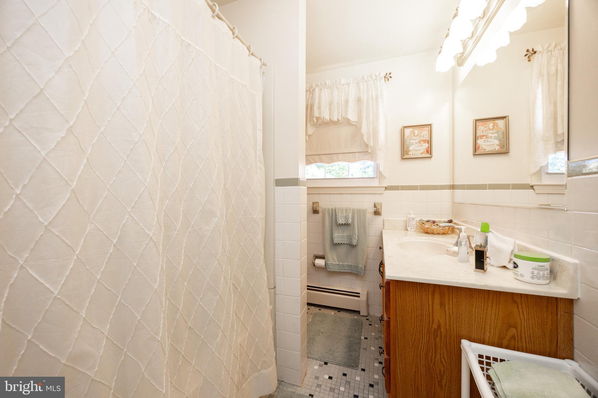 GRANDVIEW ACRES - Residential