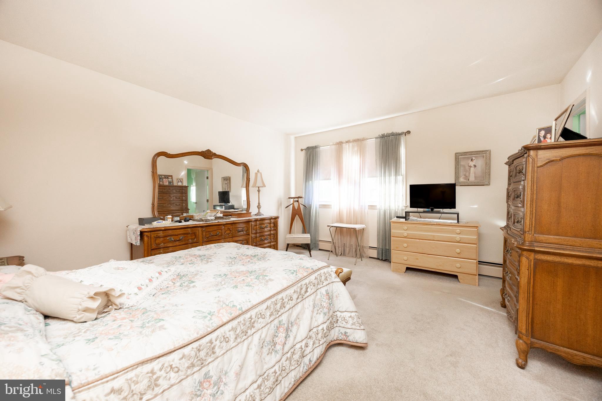 GRANDVIEW ACRES - Residential