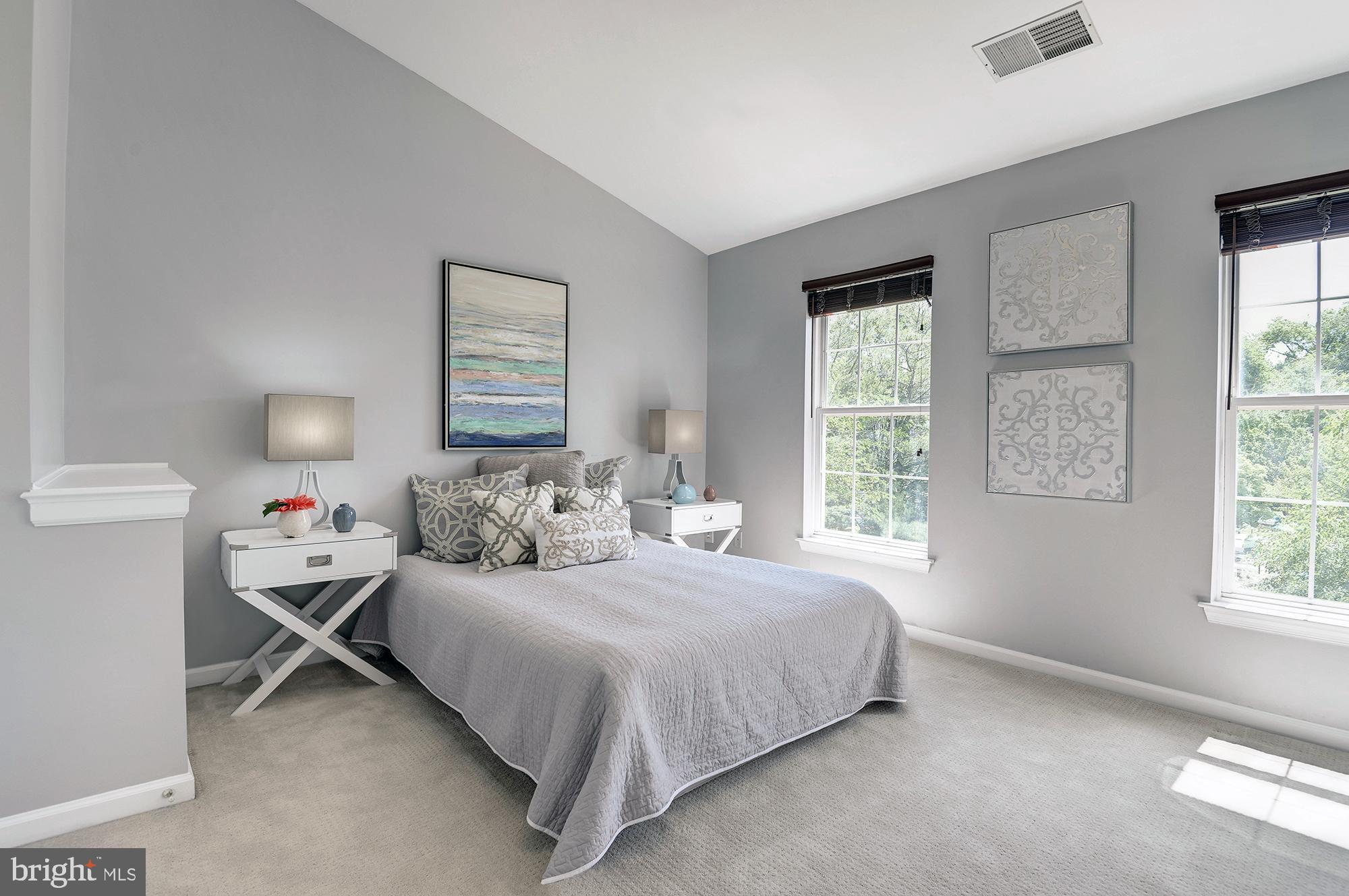 CEDAR LAKES - Residential