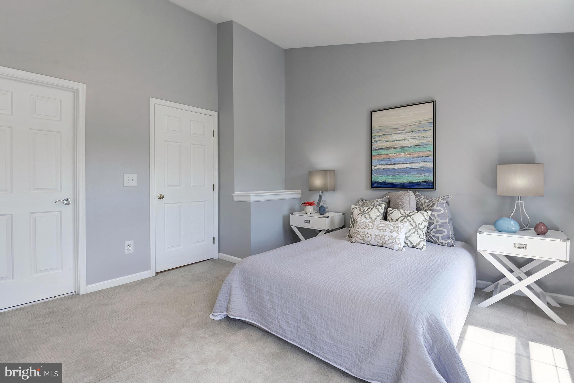 CEDAR LAKES - Residential