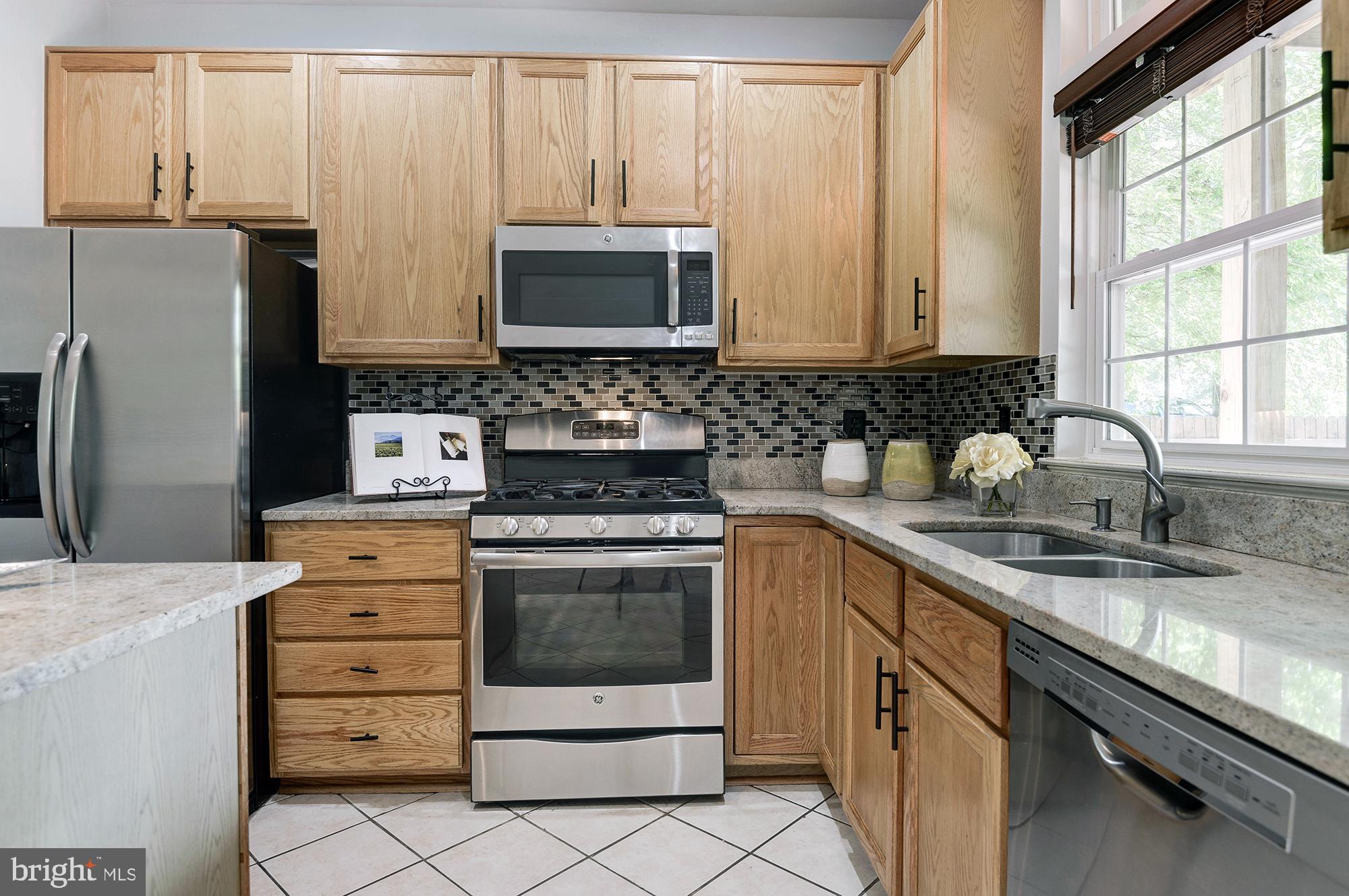 CEDAR LAKES - Residential