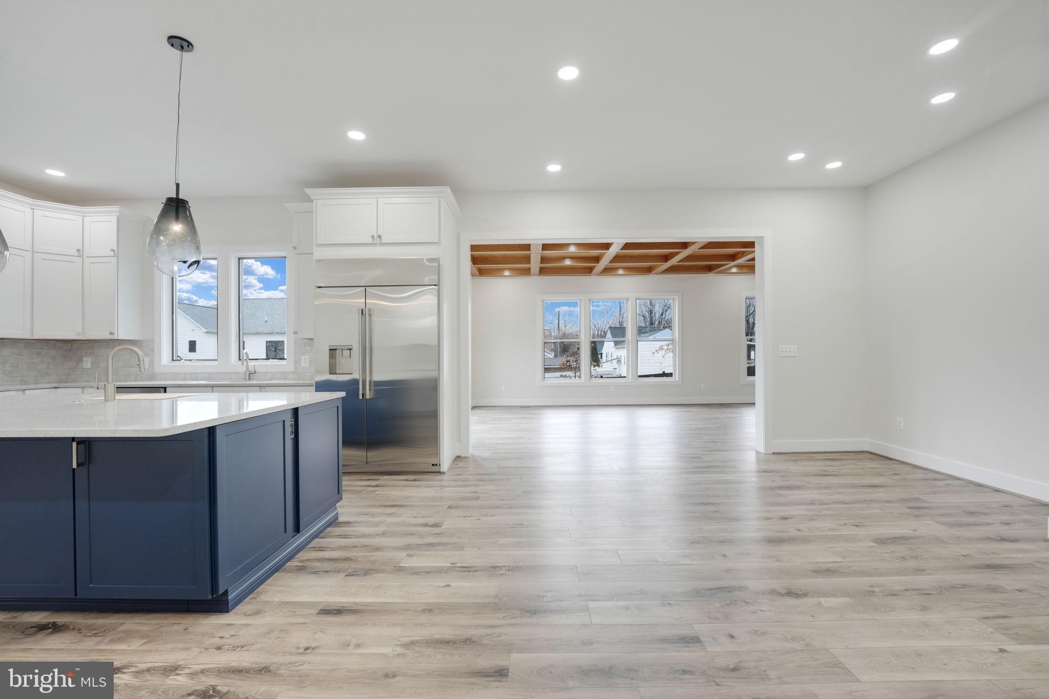 PIMMIT HILLS - Residential