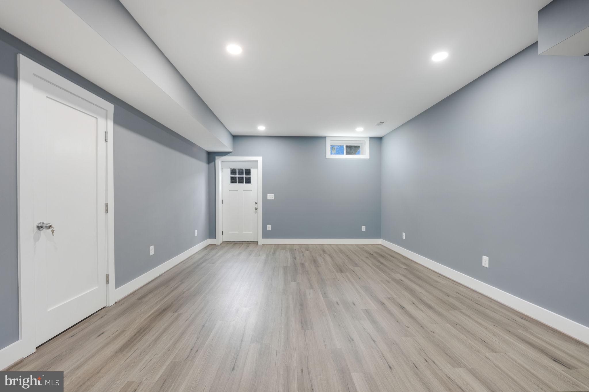 PIMMIT HILLS - Residential