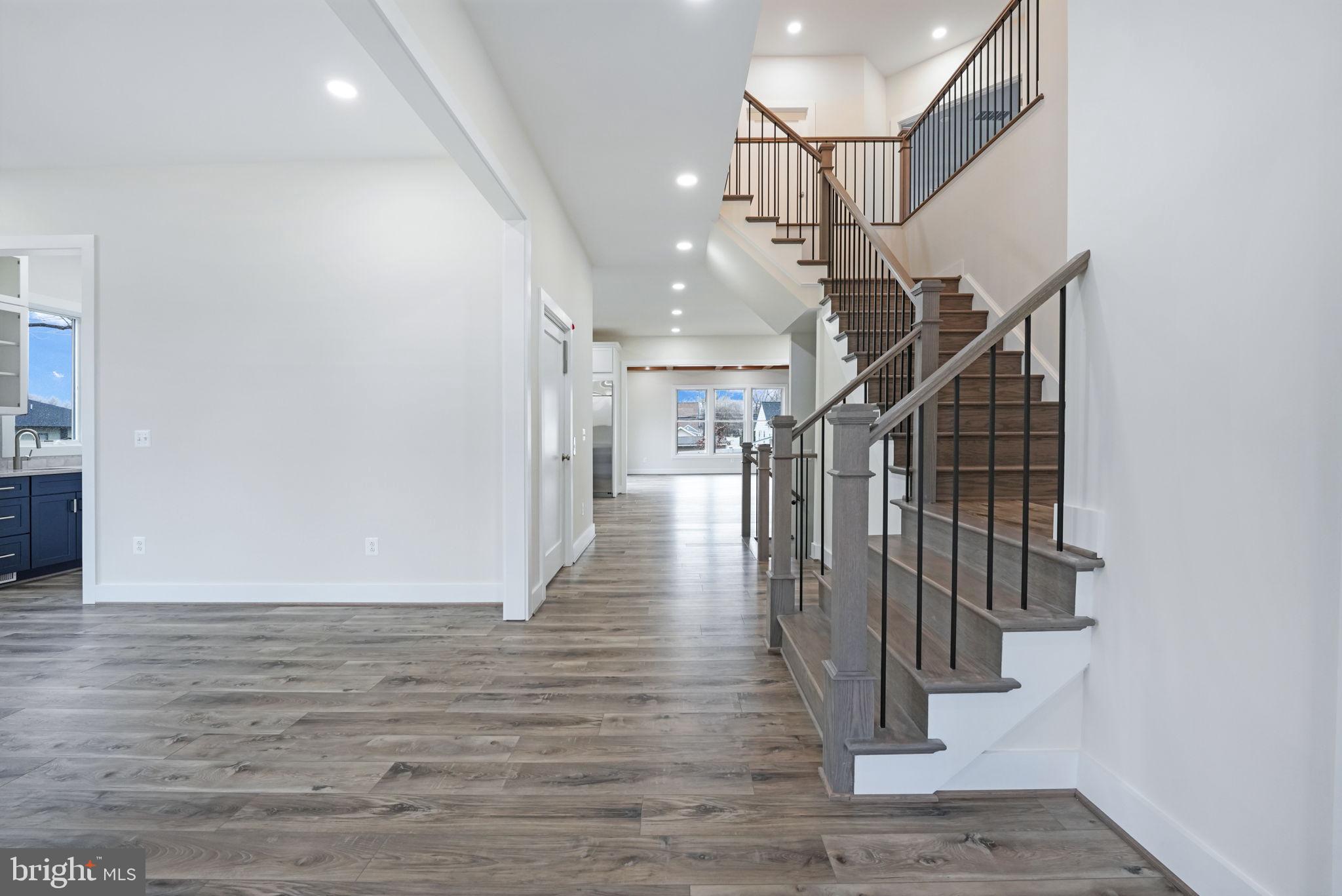 PIMMIT HILLS - Residential