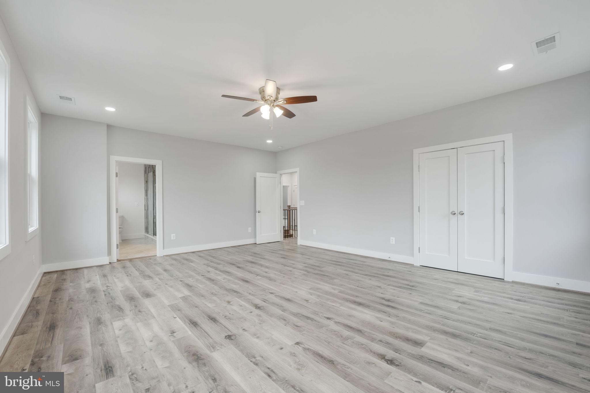 PIMMIT HILLS - Residential