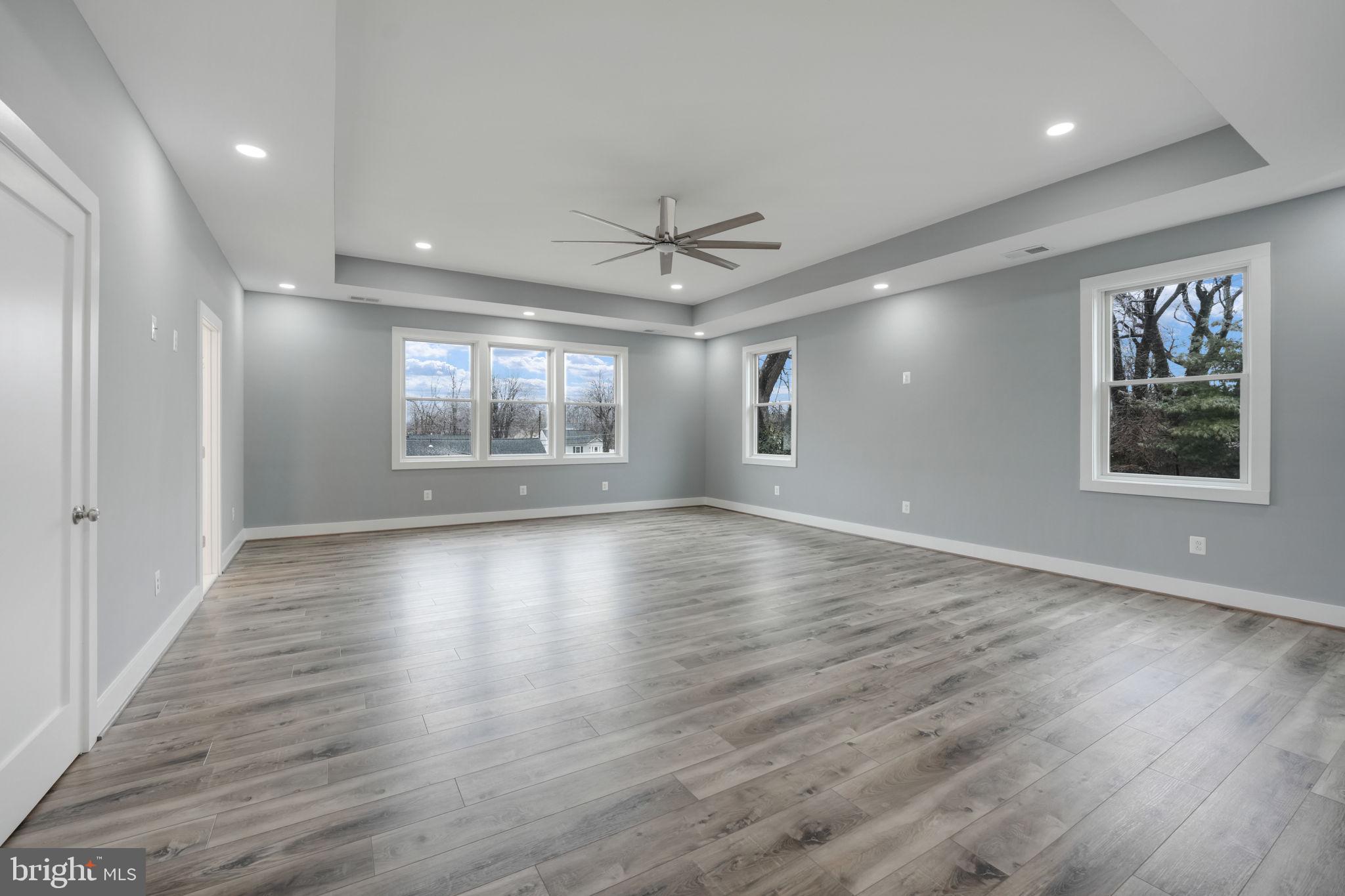 PIMMIT HILLS - Residential