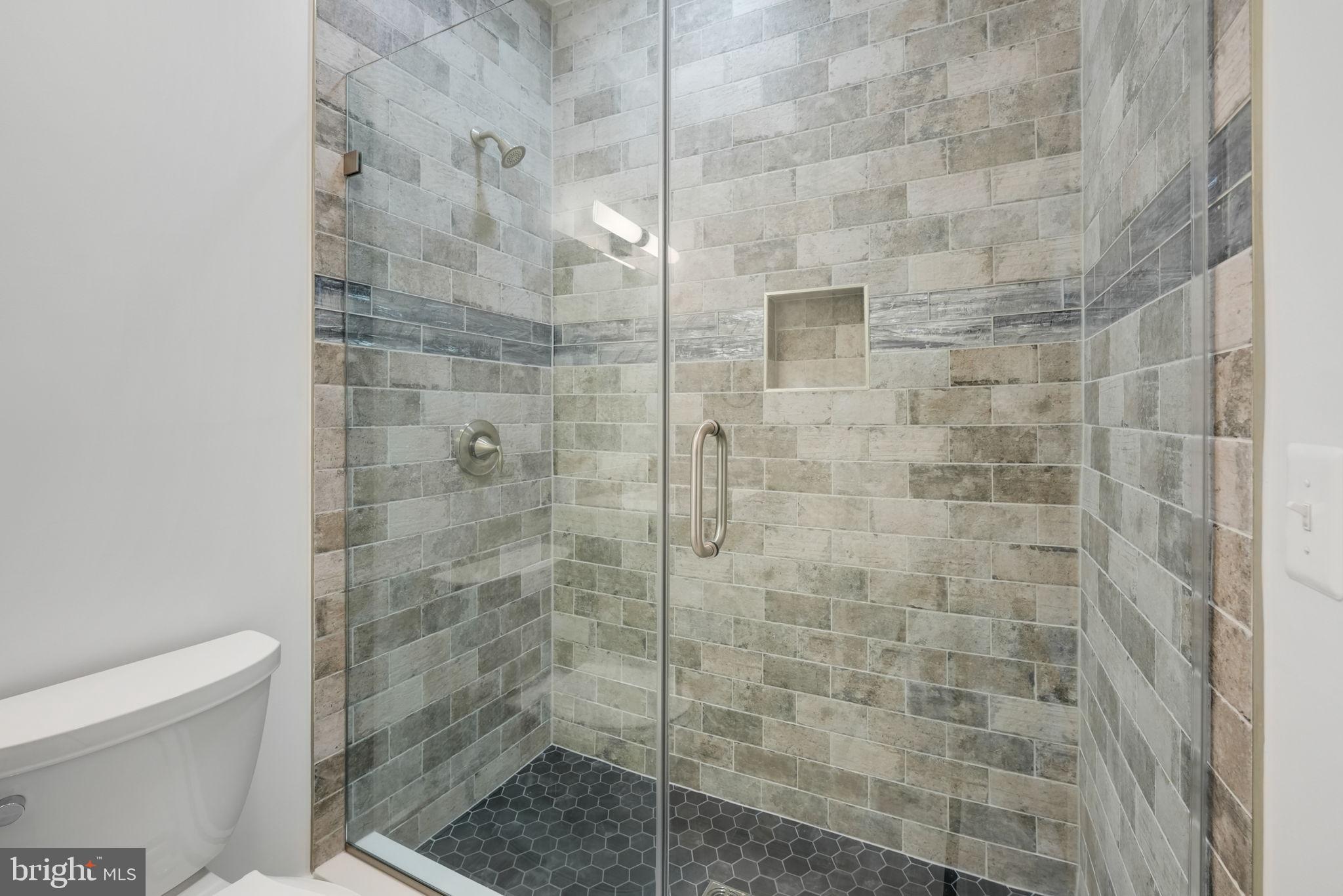 PIMMIT HILLS - Residential