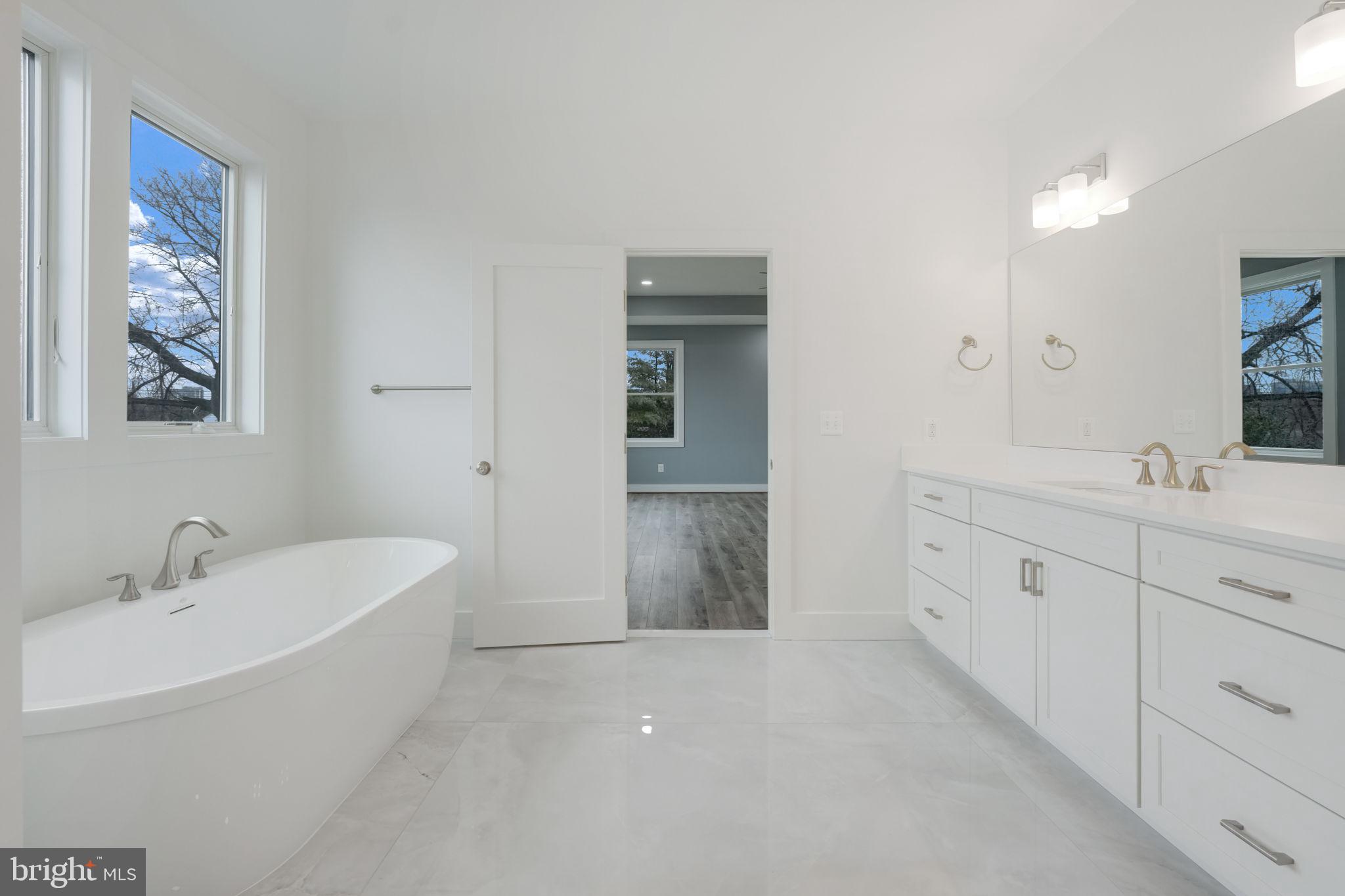 PIMMIT HILLS - Residential