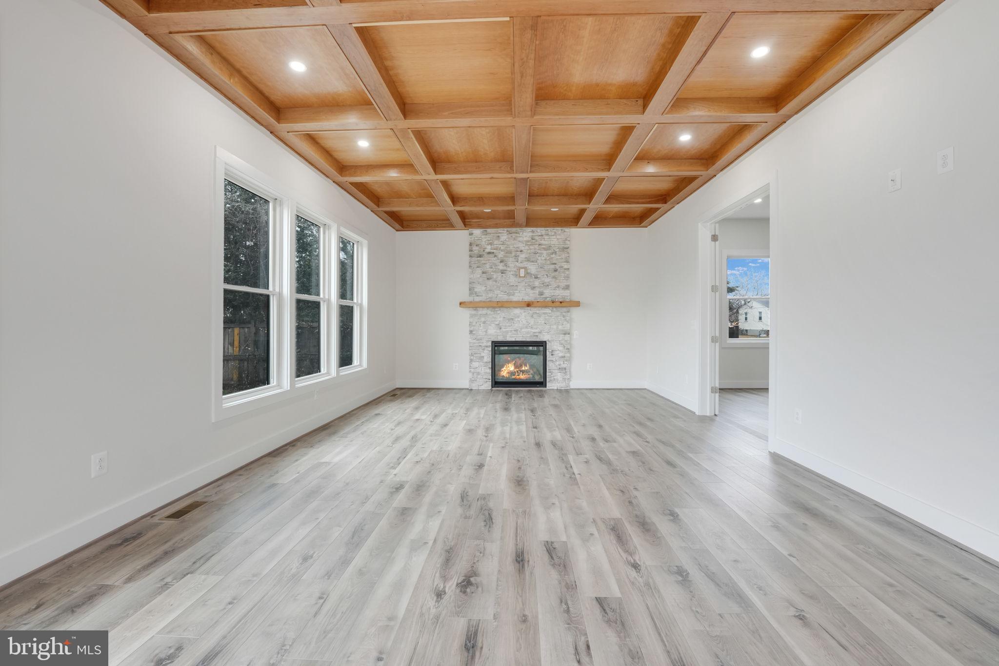 PIMMIT HILLS - Residential