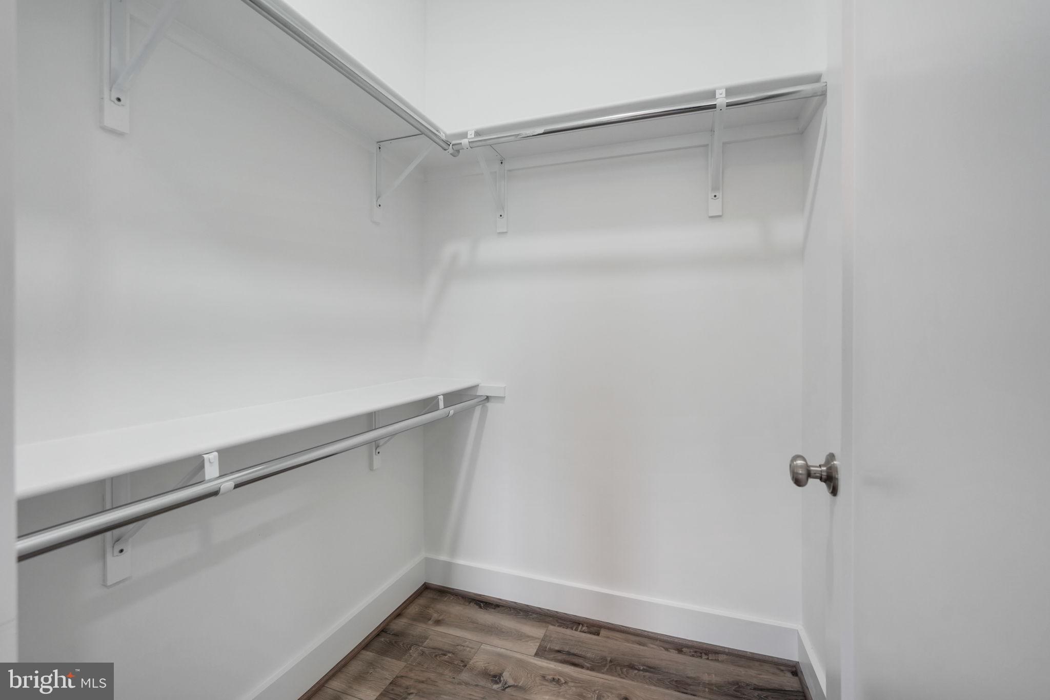 PIMMIT HILLS - Residential