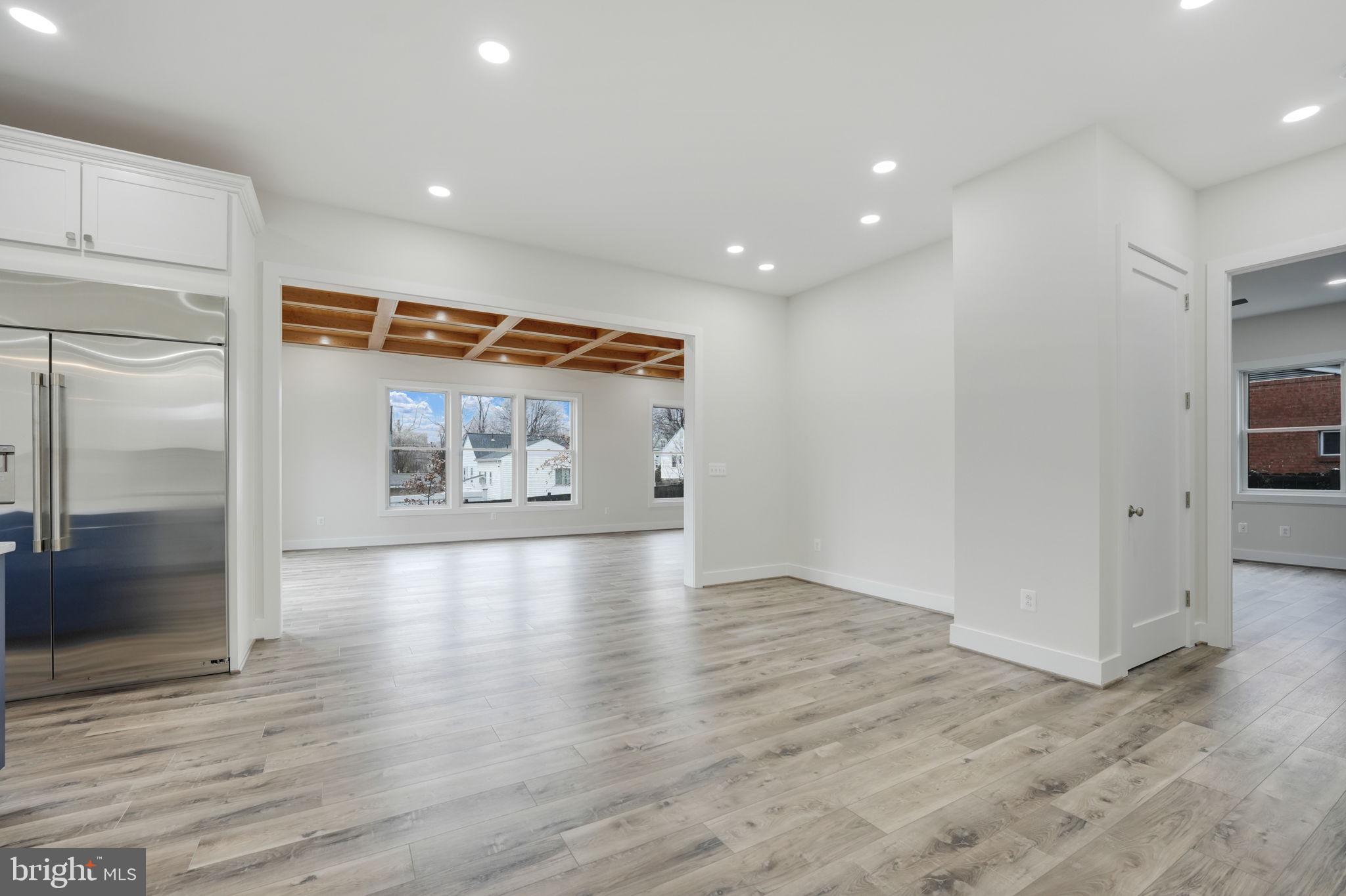 PIMMIT HILLS - Residential