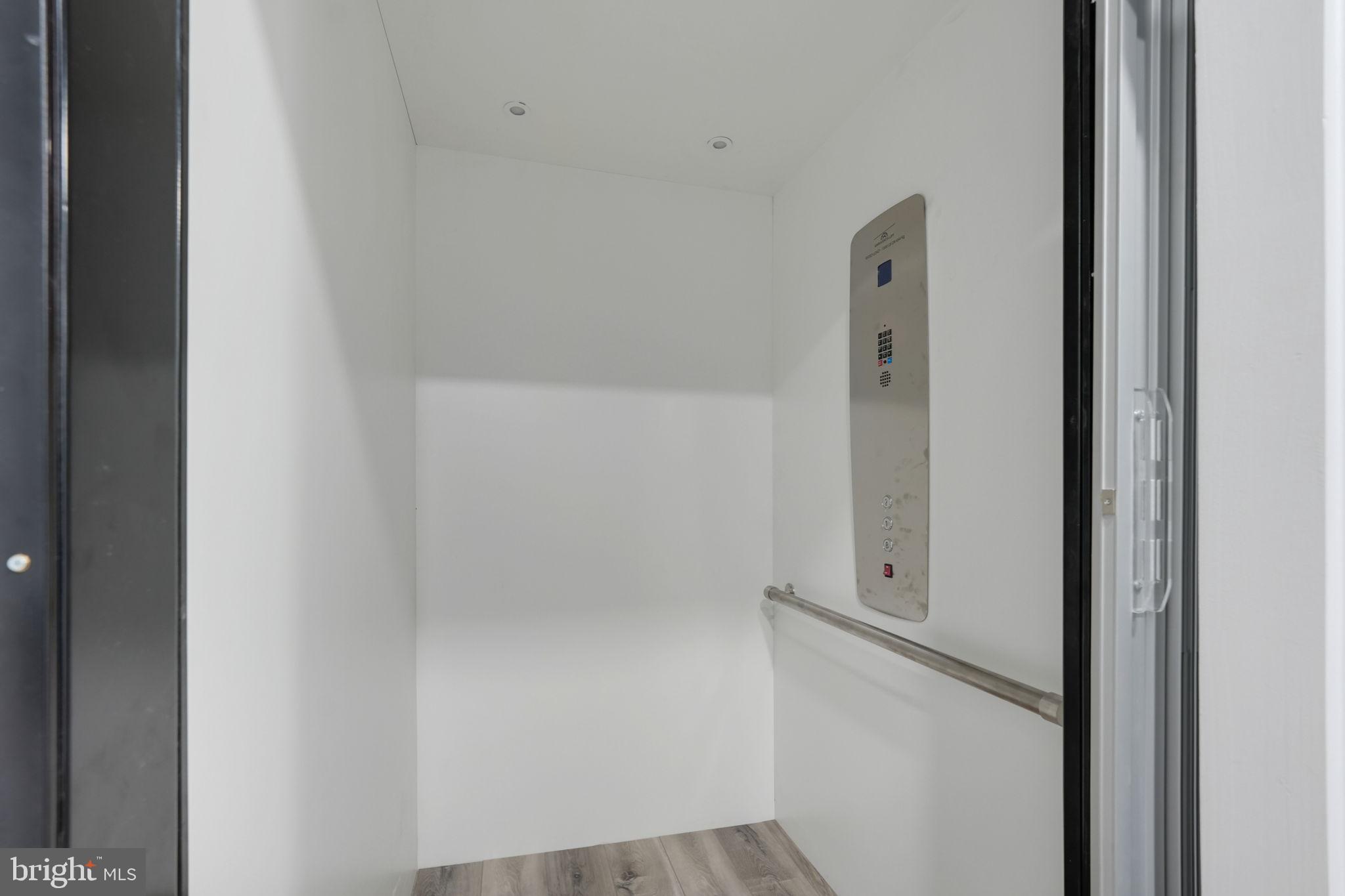 PIMMIT HILLS - Residential