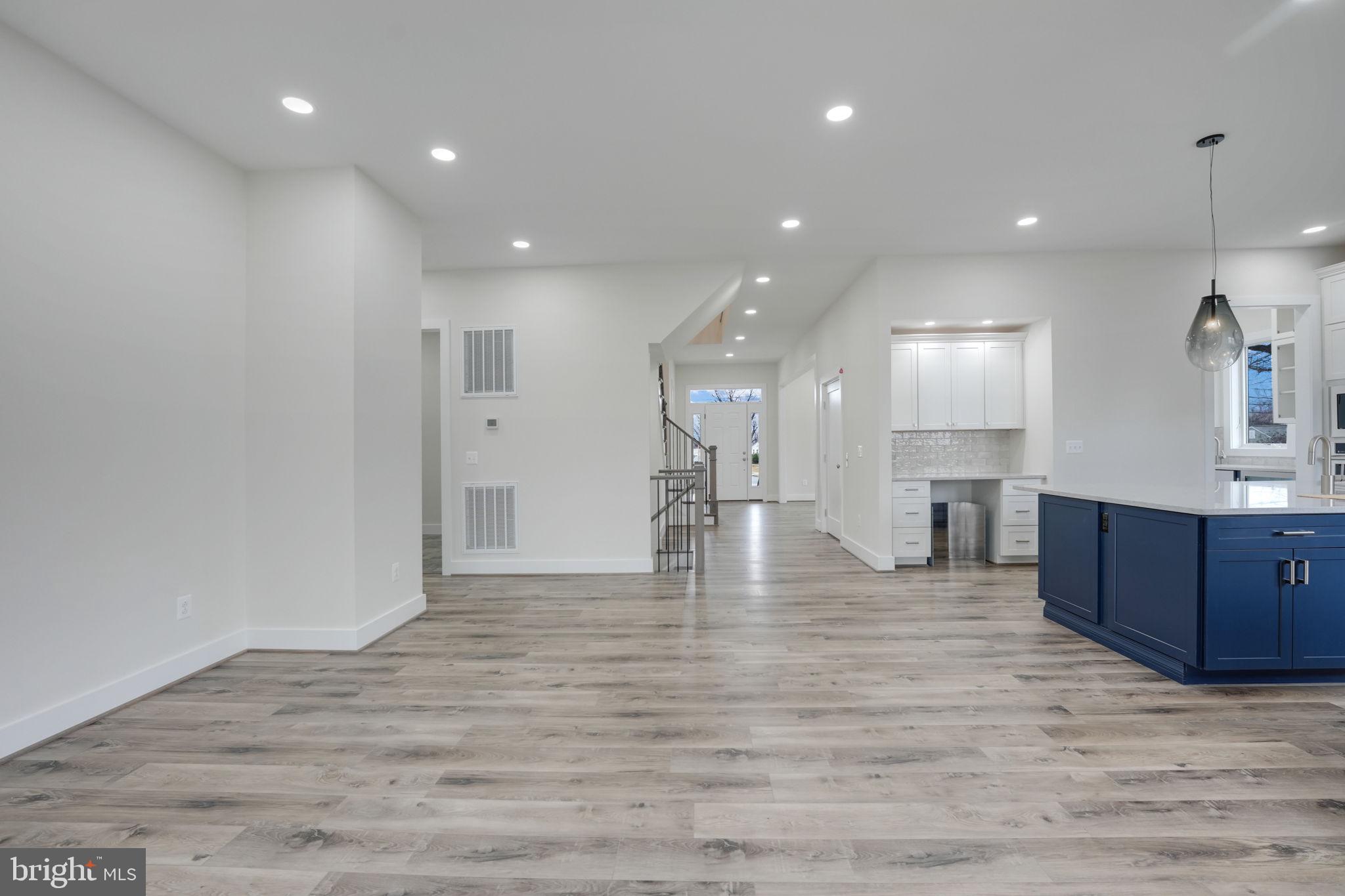 PIMMIT HILLS - Residential