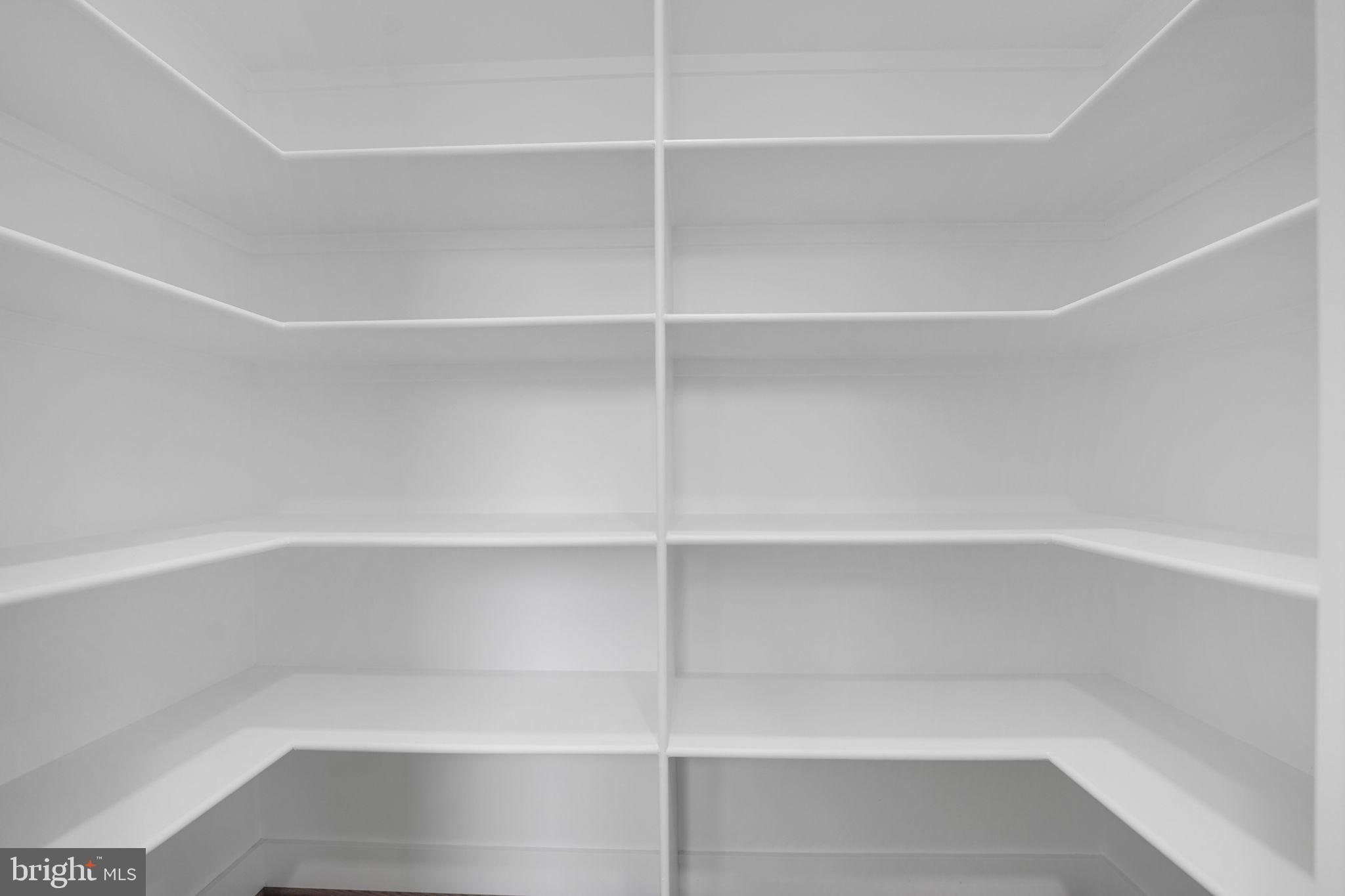 PIMMIT HILLS - Residential