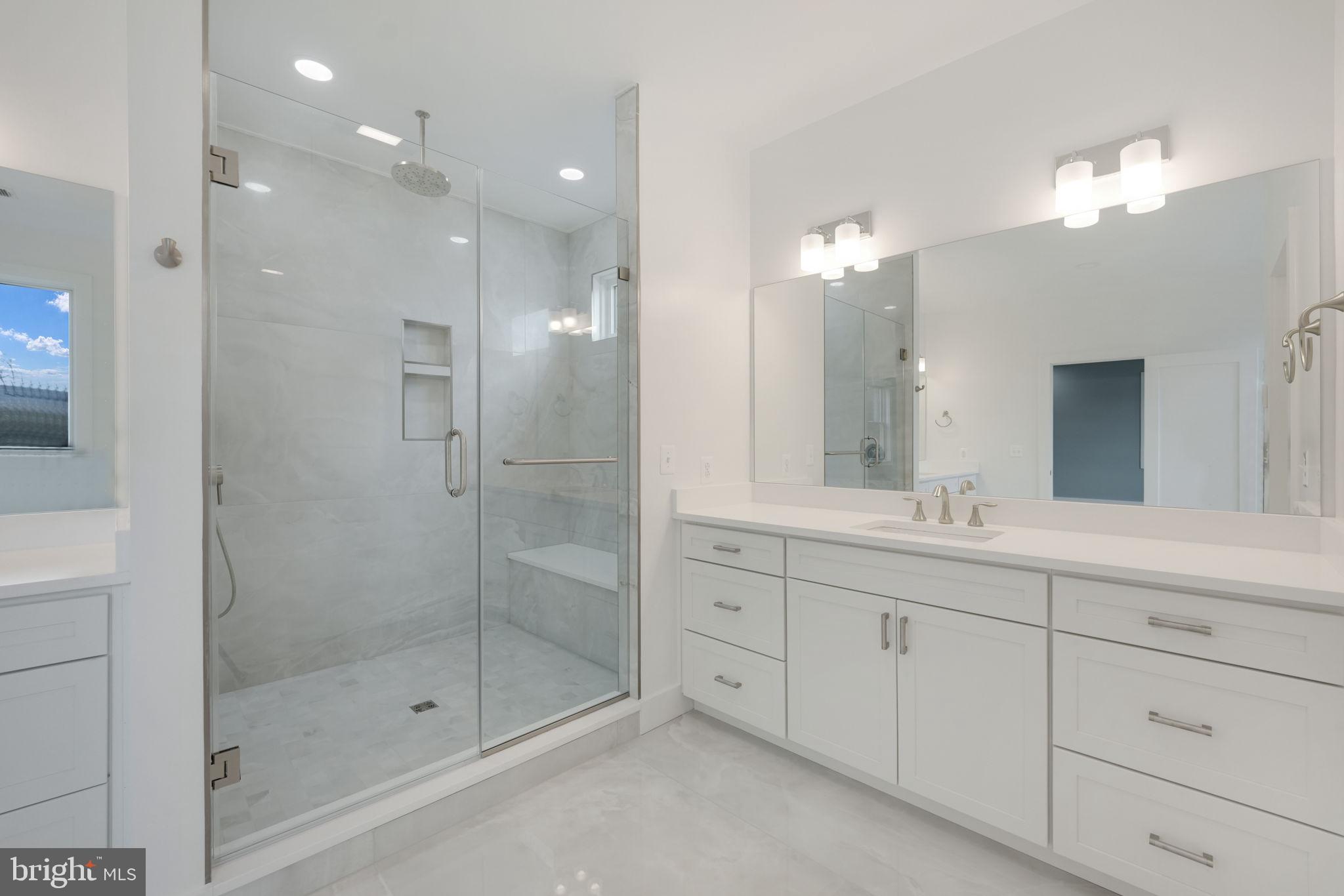 PIMMIT HILLS - Residential