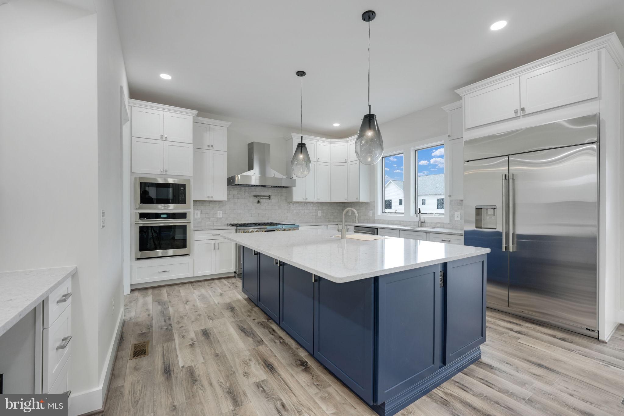 PIMMIT HILLS - Residential