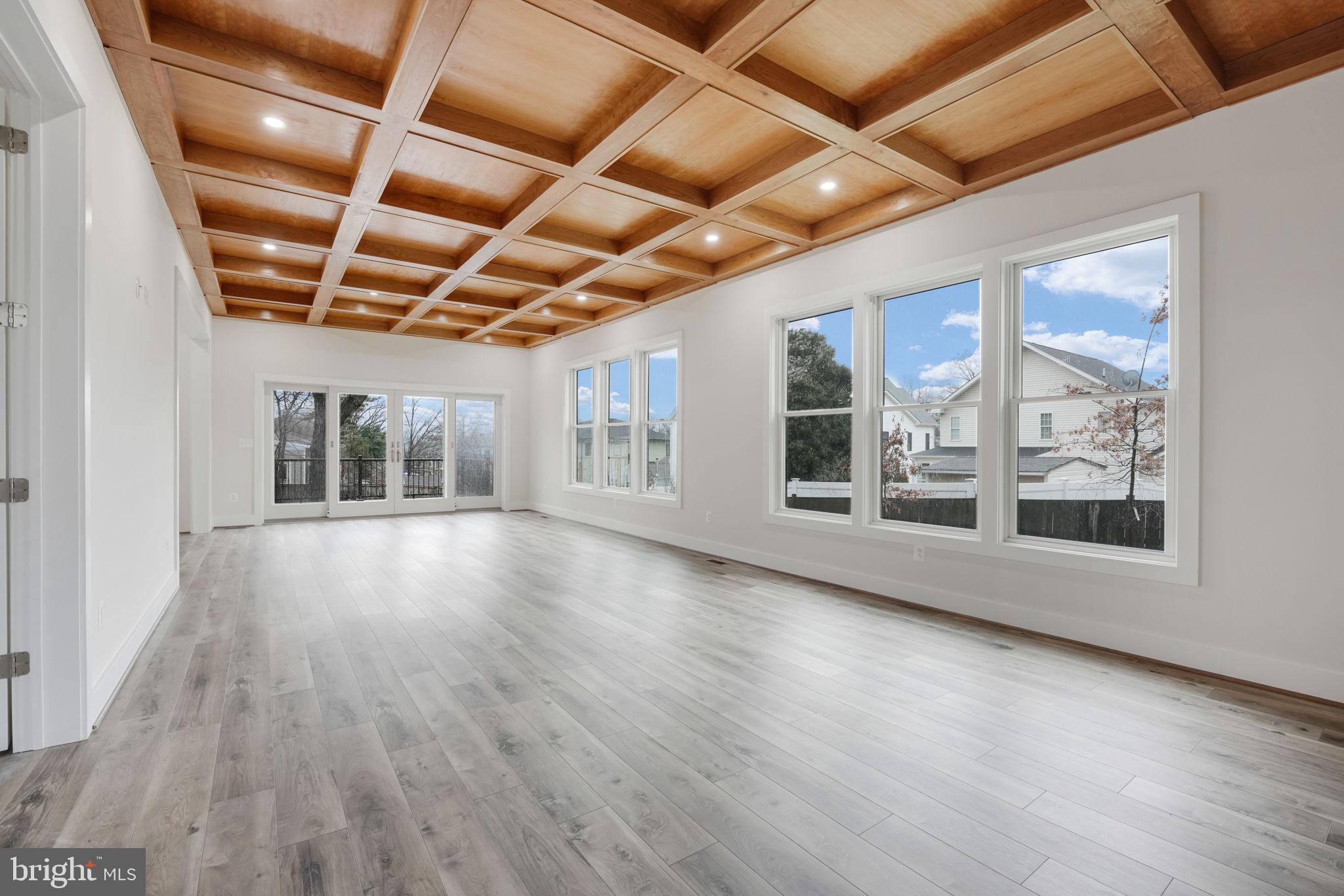 PIMMIT HILLS - Residential