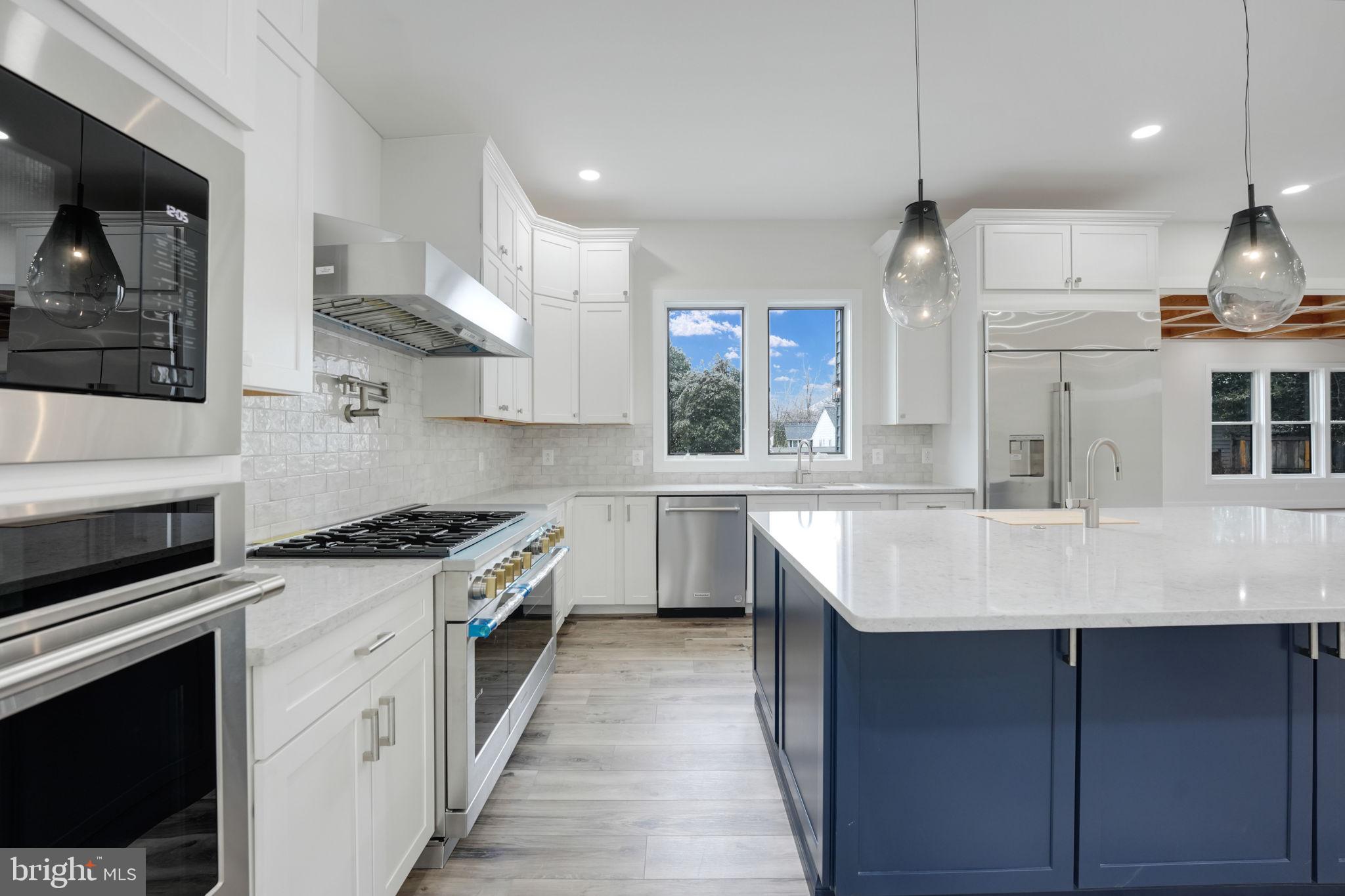 PIMMIT HILLS - Residential