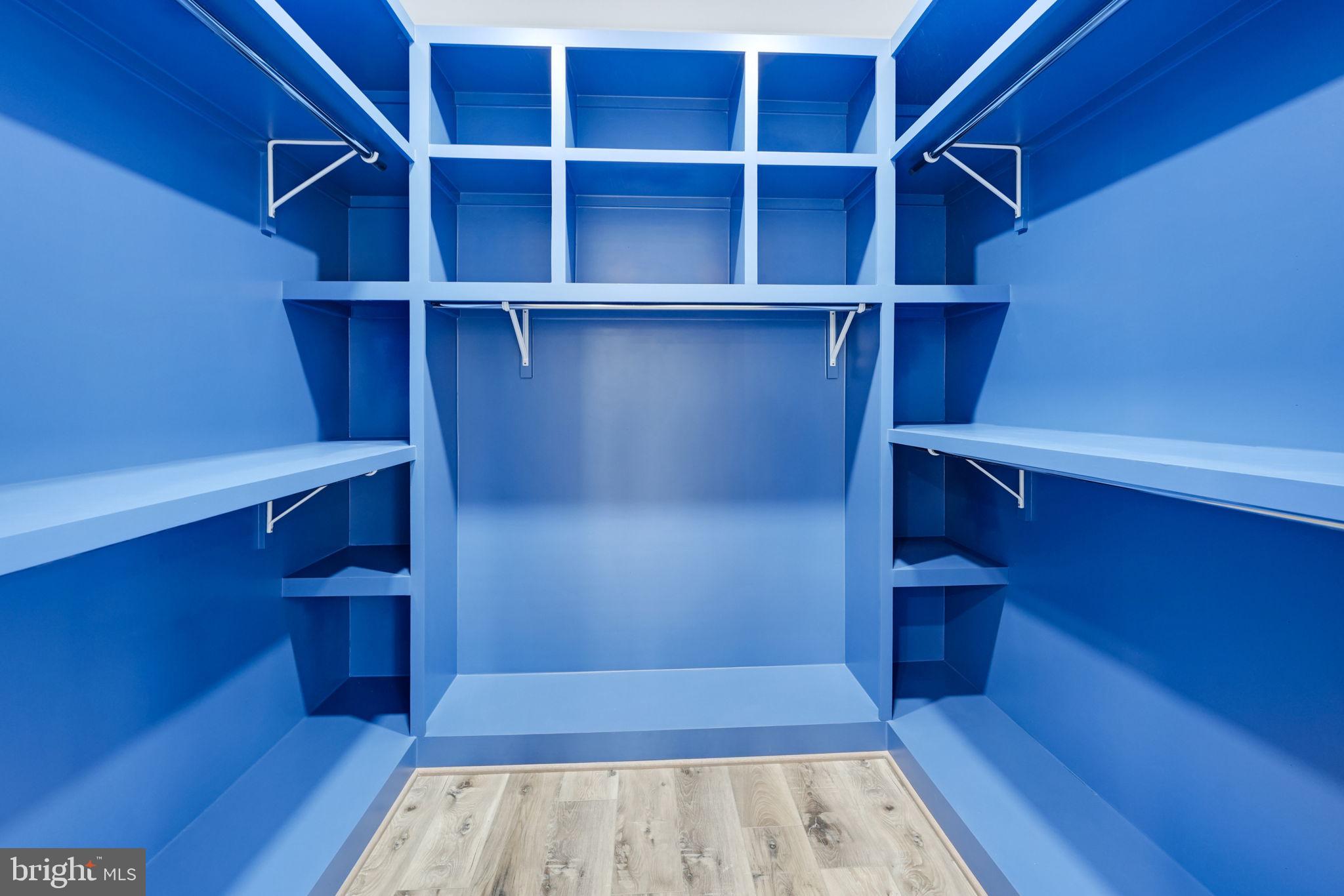 PIMMIT HILLS - Residential