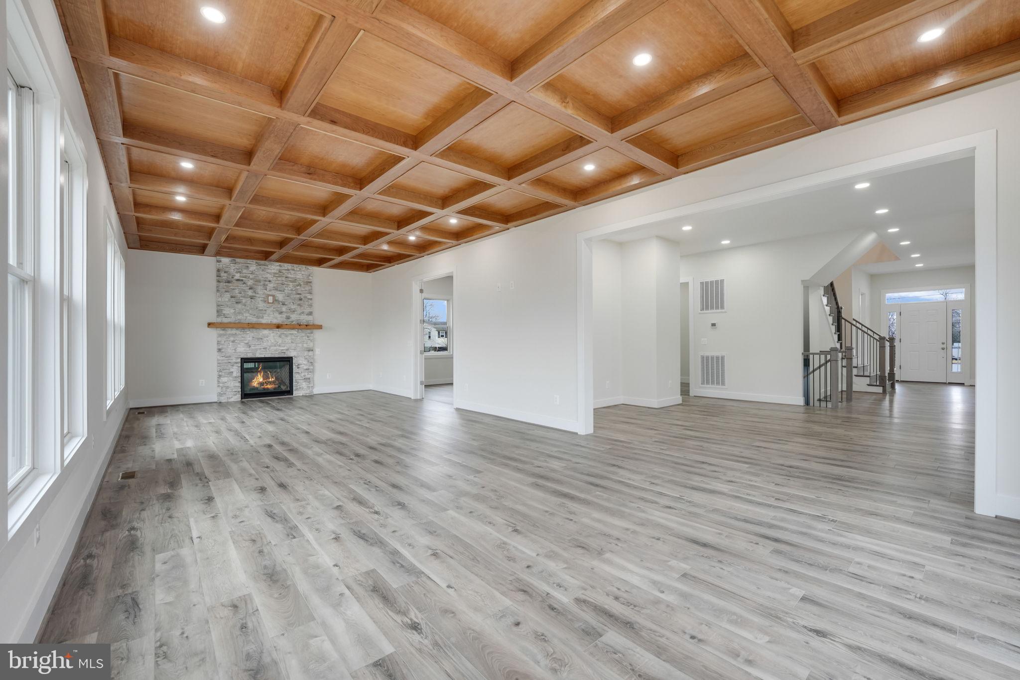 PIMMIT HILLS - Residential