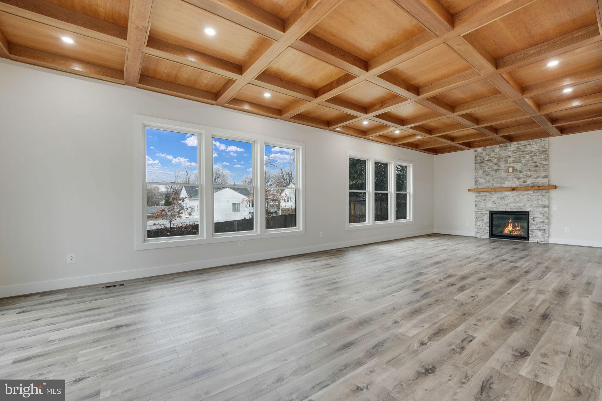 PIMMIT HILLS - Residential