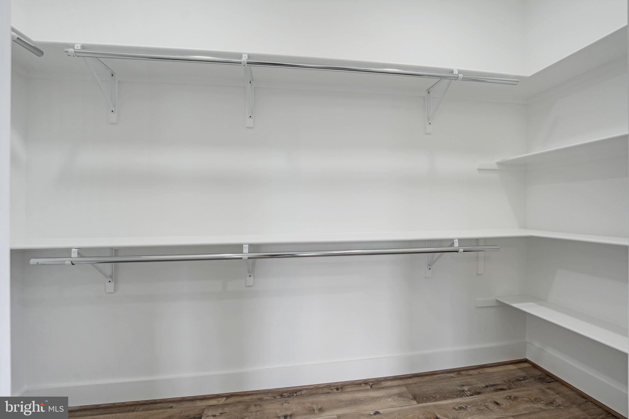 PIMMIT HILLS - Residential